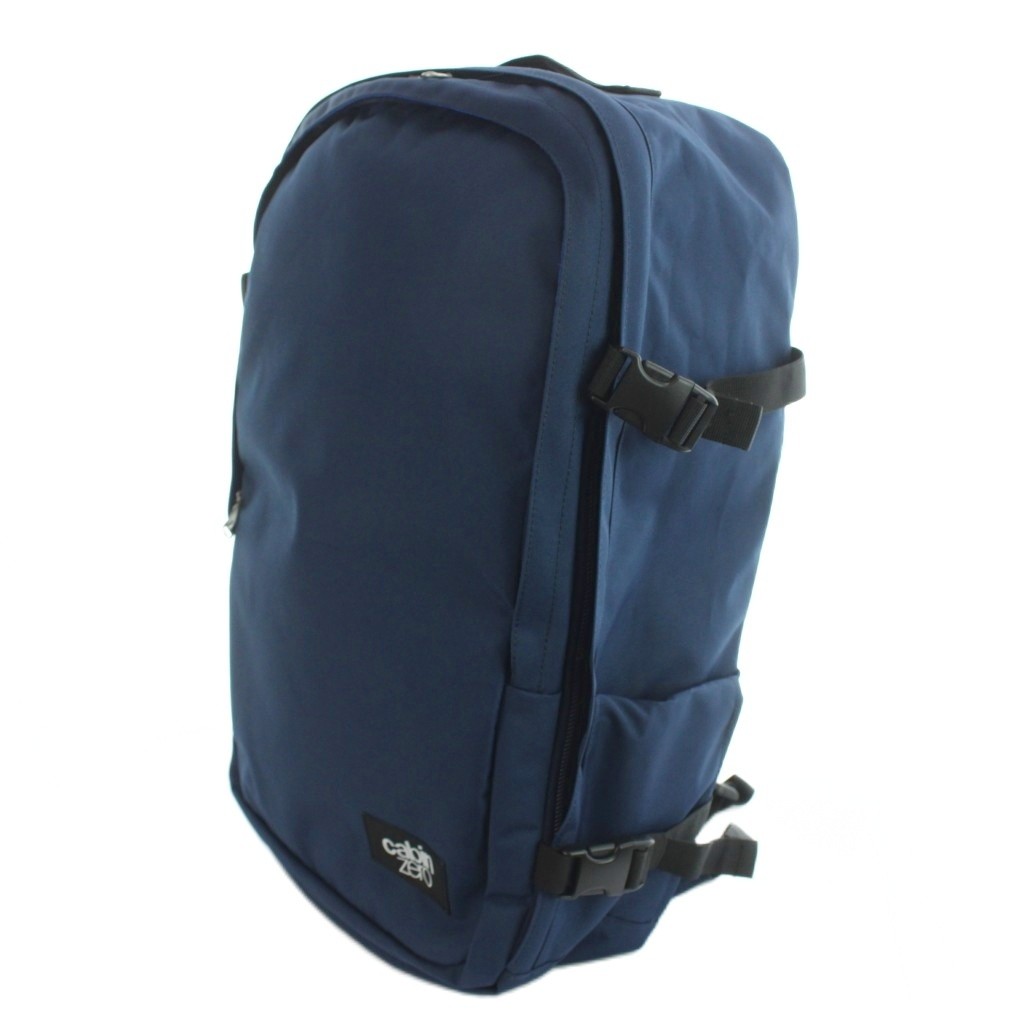 CabinZero 32L Navy Polyester Men’s Backpack, Excellent Condition, 20x13x5in