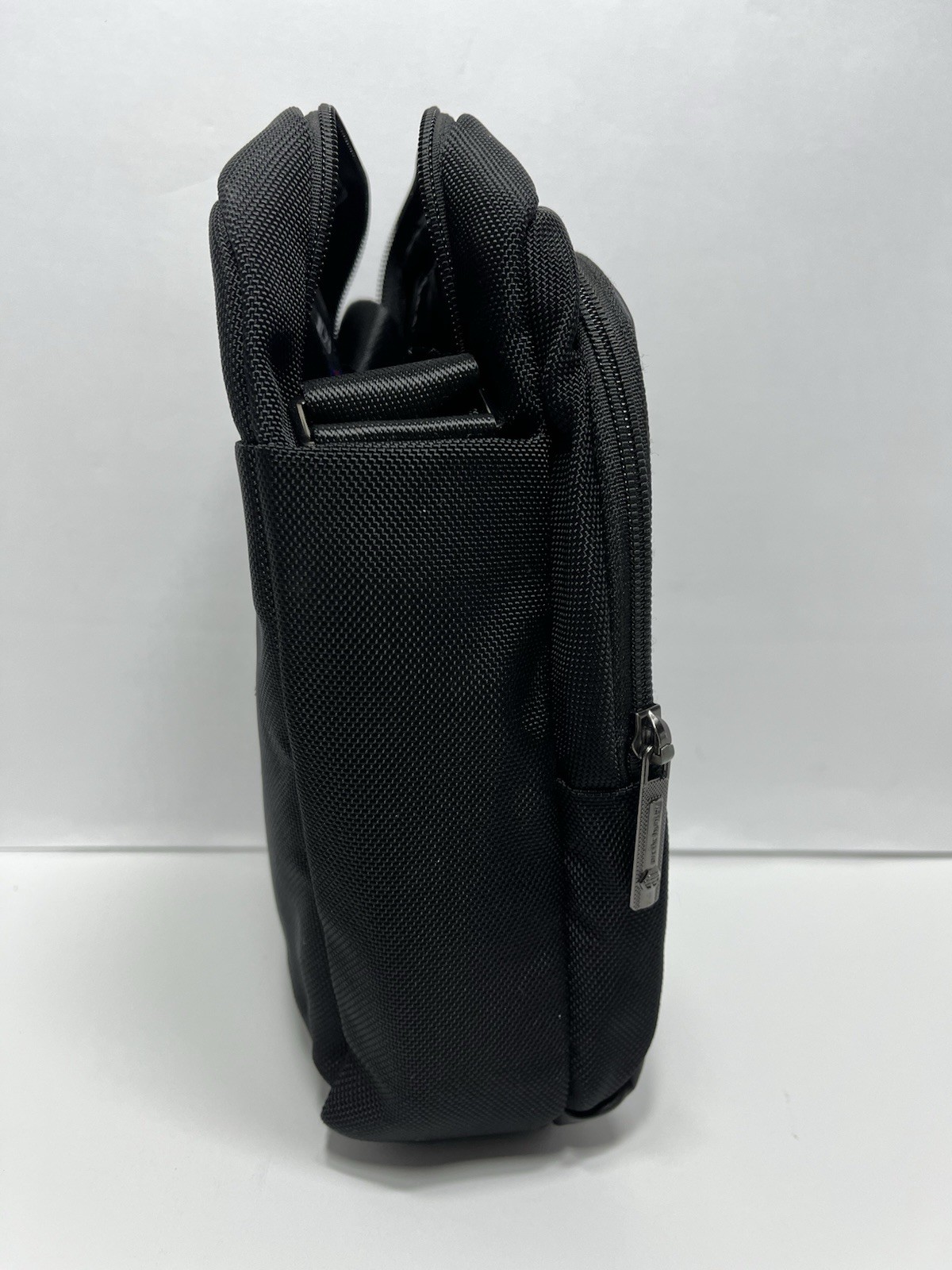 Artic Hunter Black Adjustable Zip Men’s Cross Body Tablet Computer Travel bag