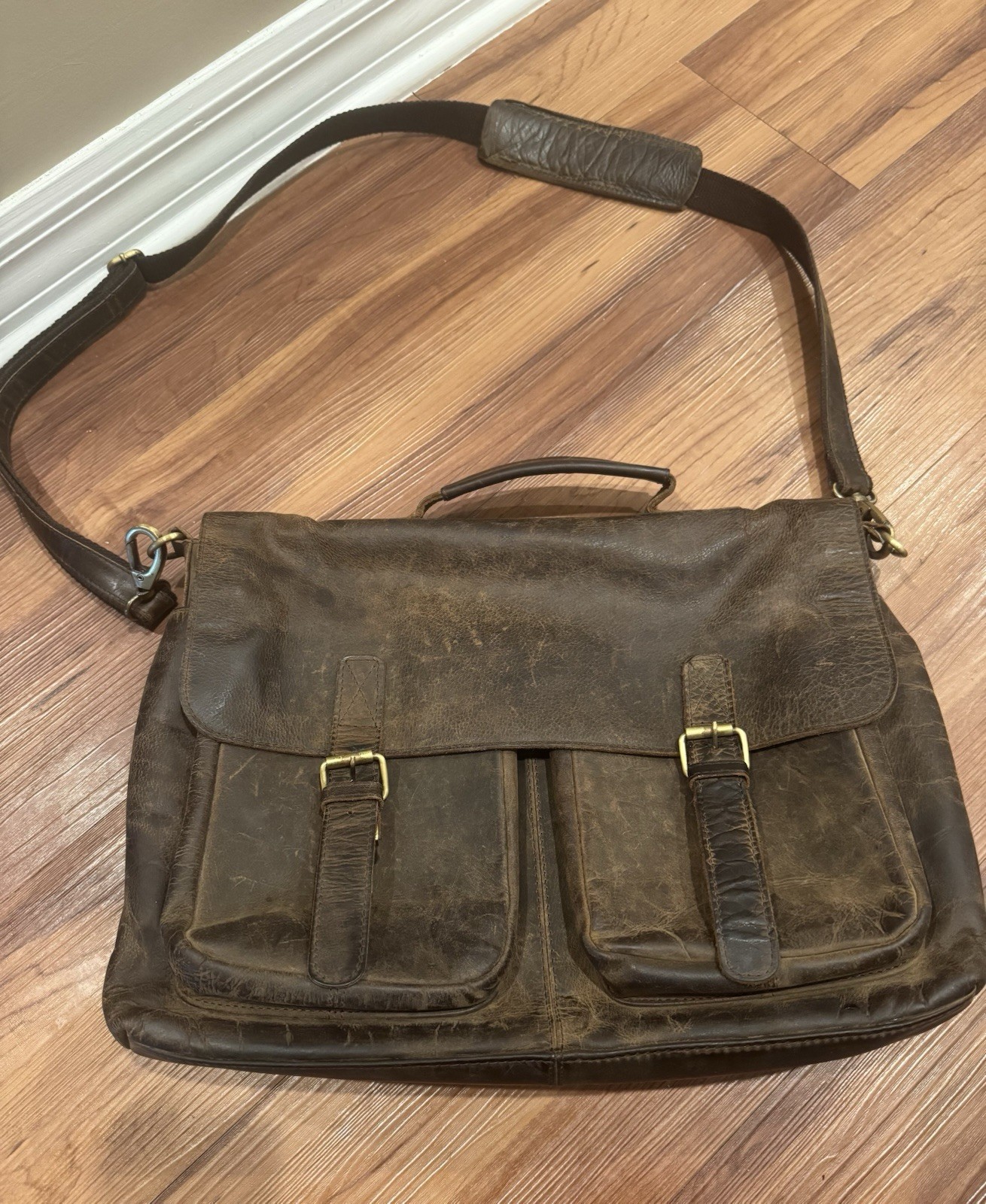 KomalC Brown Men’s Messenger Bag Zip/Buckle Closure Shoulder Strap Inner Pockets