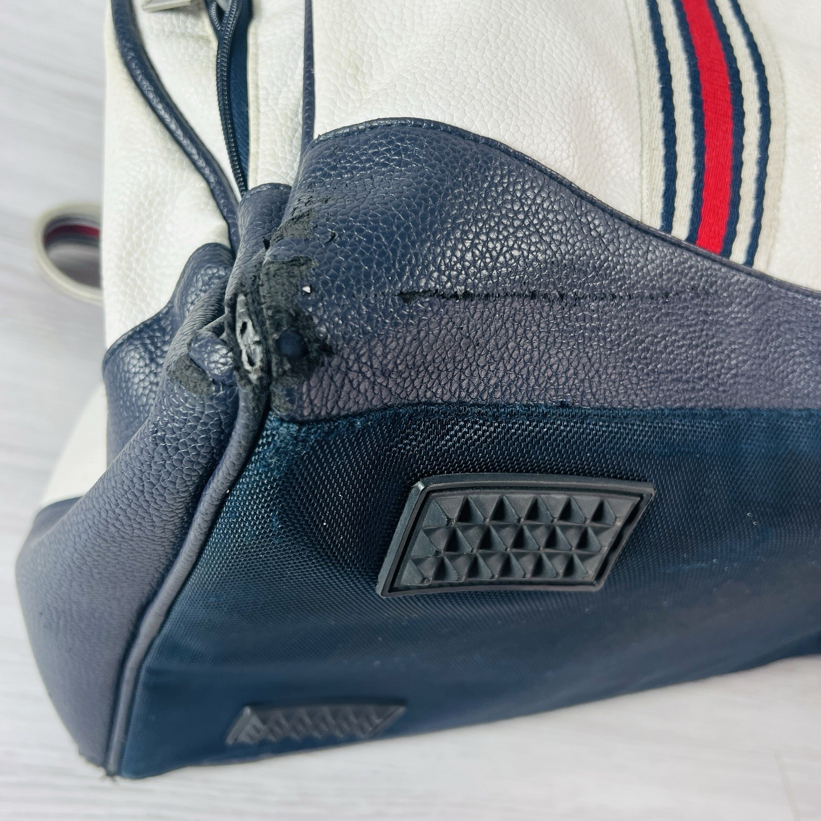 Vintage 90s FILA White Grant Hill Tennis Basketball Navy Large Duffel See Pics