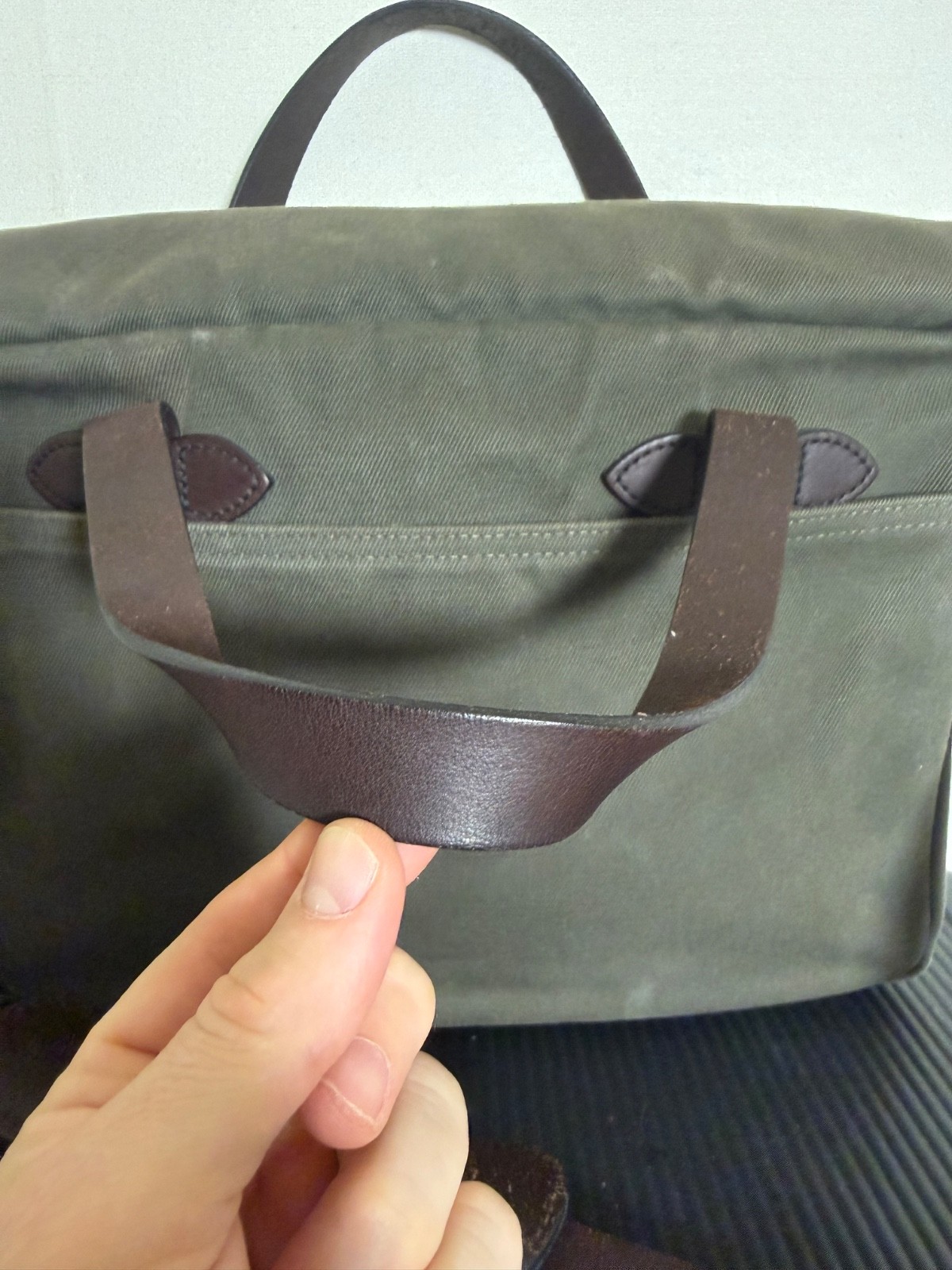 Filson 256 Original Briefcase EXCELLENT CONDITION Otter Green USA Leather