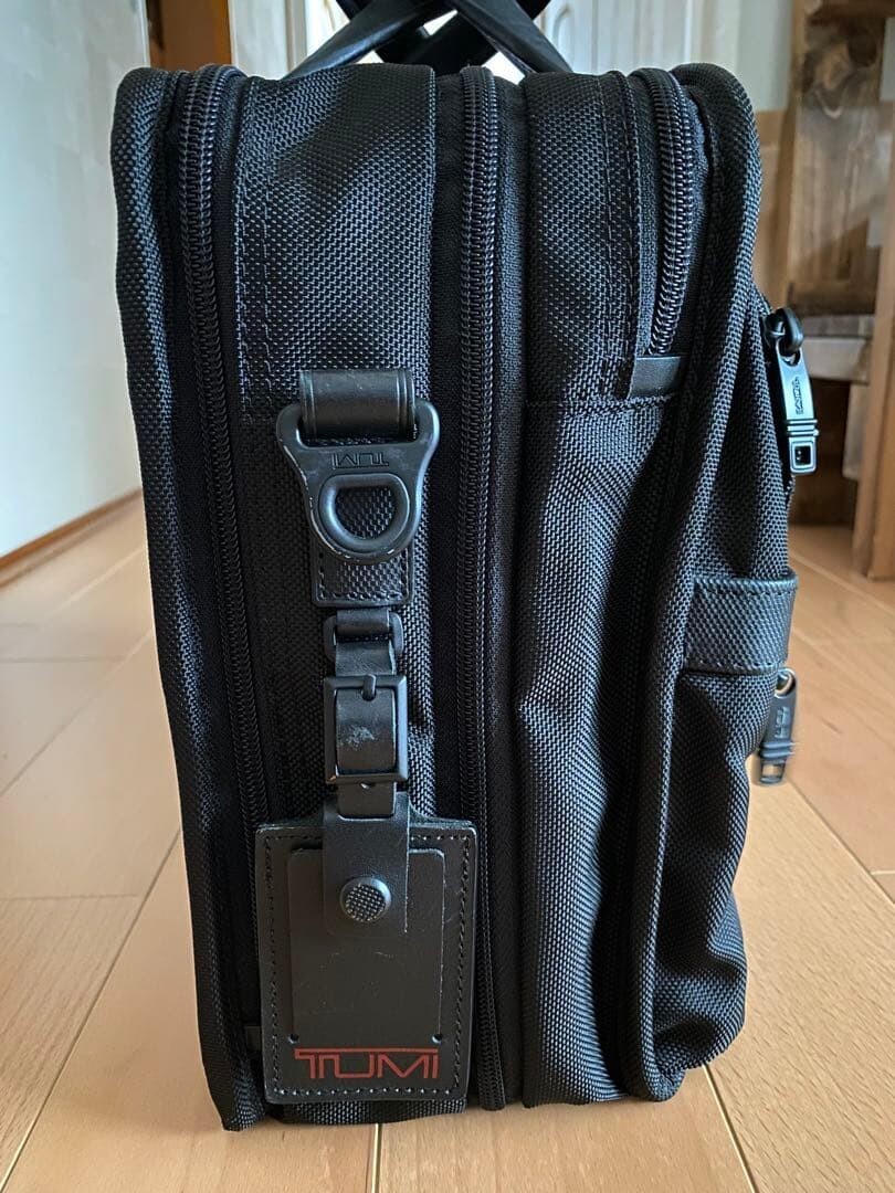Tumi 26141D2 Expandable Black Nylon Briefcase Leather Handles Laptop Bag 40cm