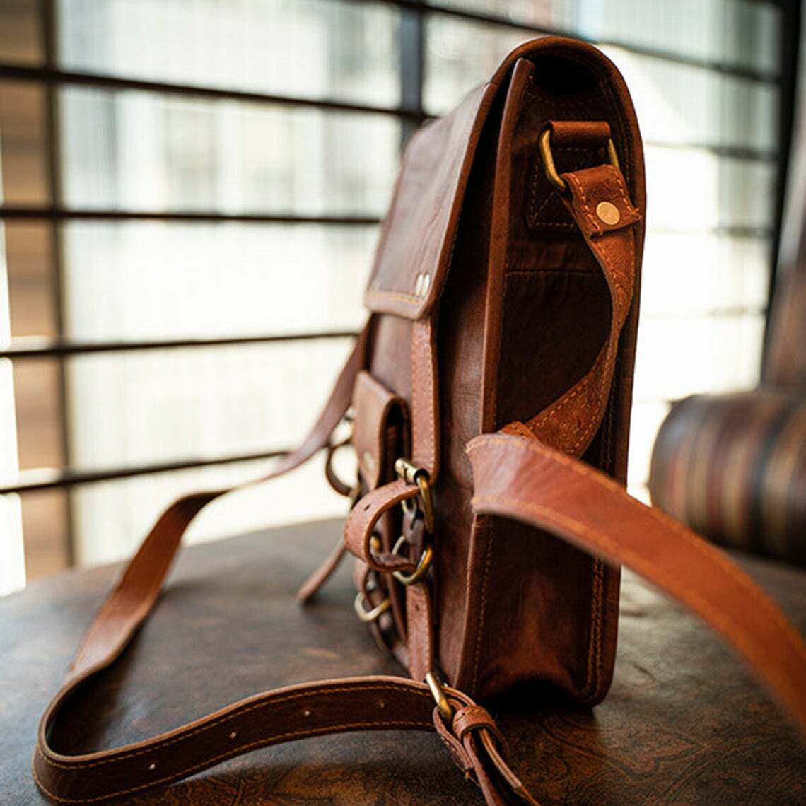 Retro Classic Fashion Shoulder Bag Stunning Vintage Leather Satchel Messenger