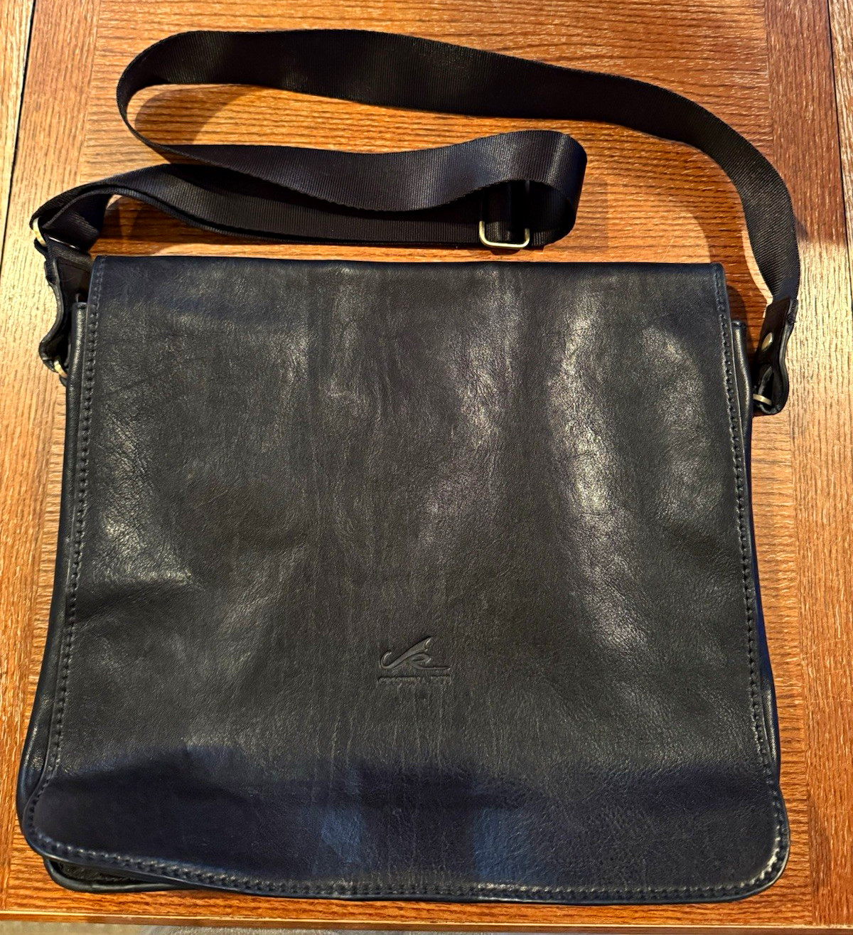 Vintage Cristina Rui Black Messenger Bag Adjustable Strap Pockets Zip/Magnetic