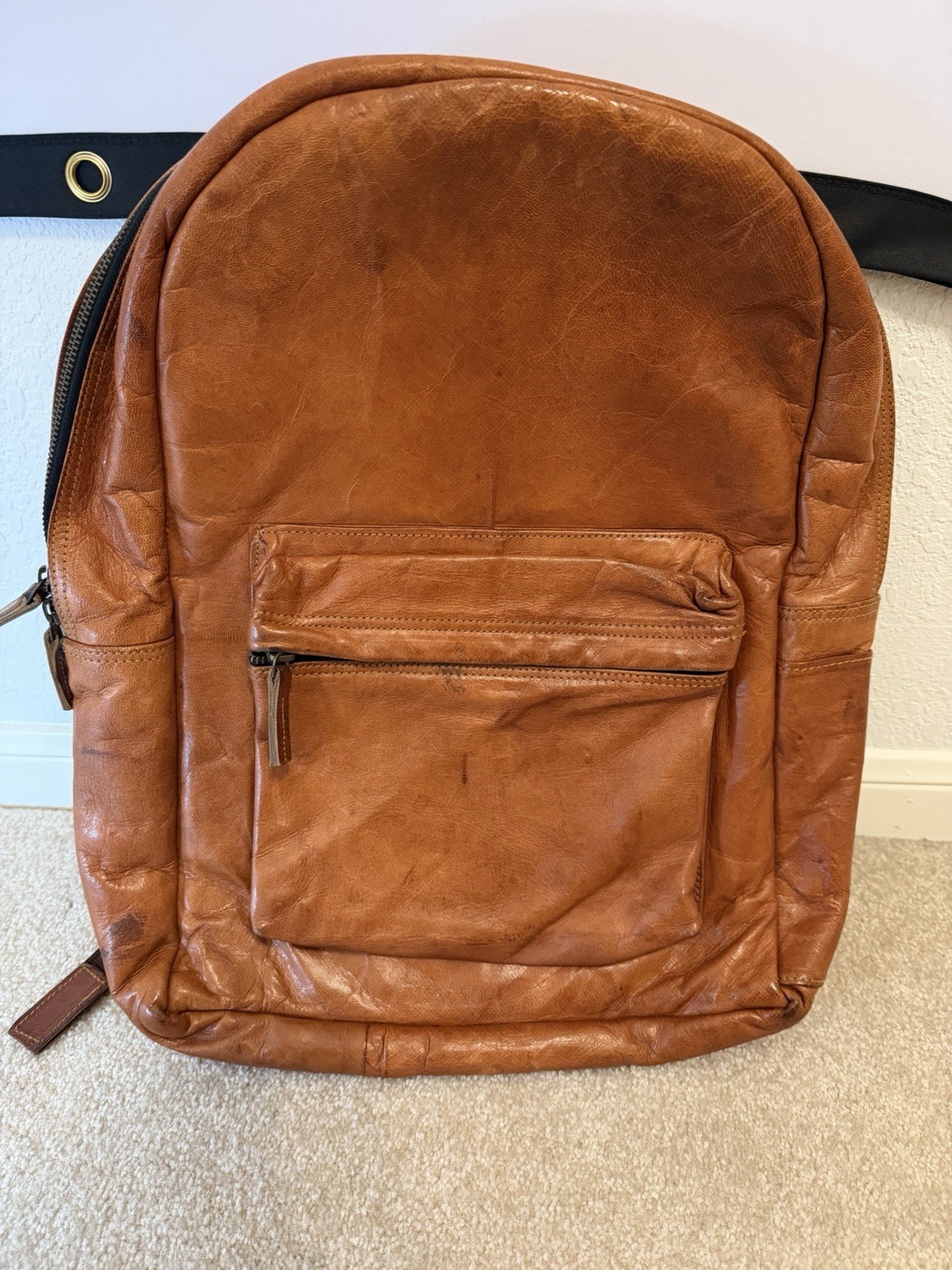 Brown Unisex genuine leather backpack – Adjustable Strap Outer Pockets Lined