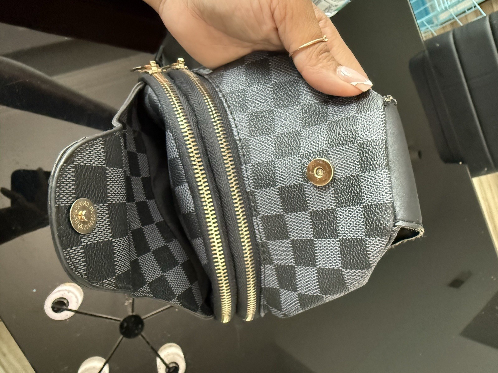 Louis Vuitton Damier Graphite Checkered Crossbody Sling Bag Zip, Small Men