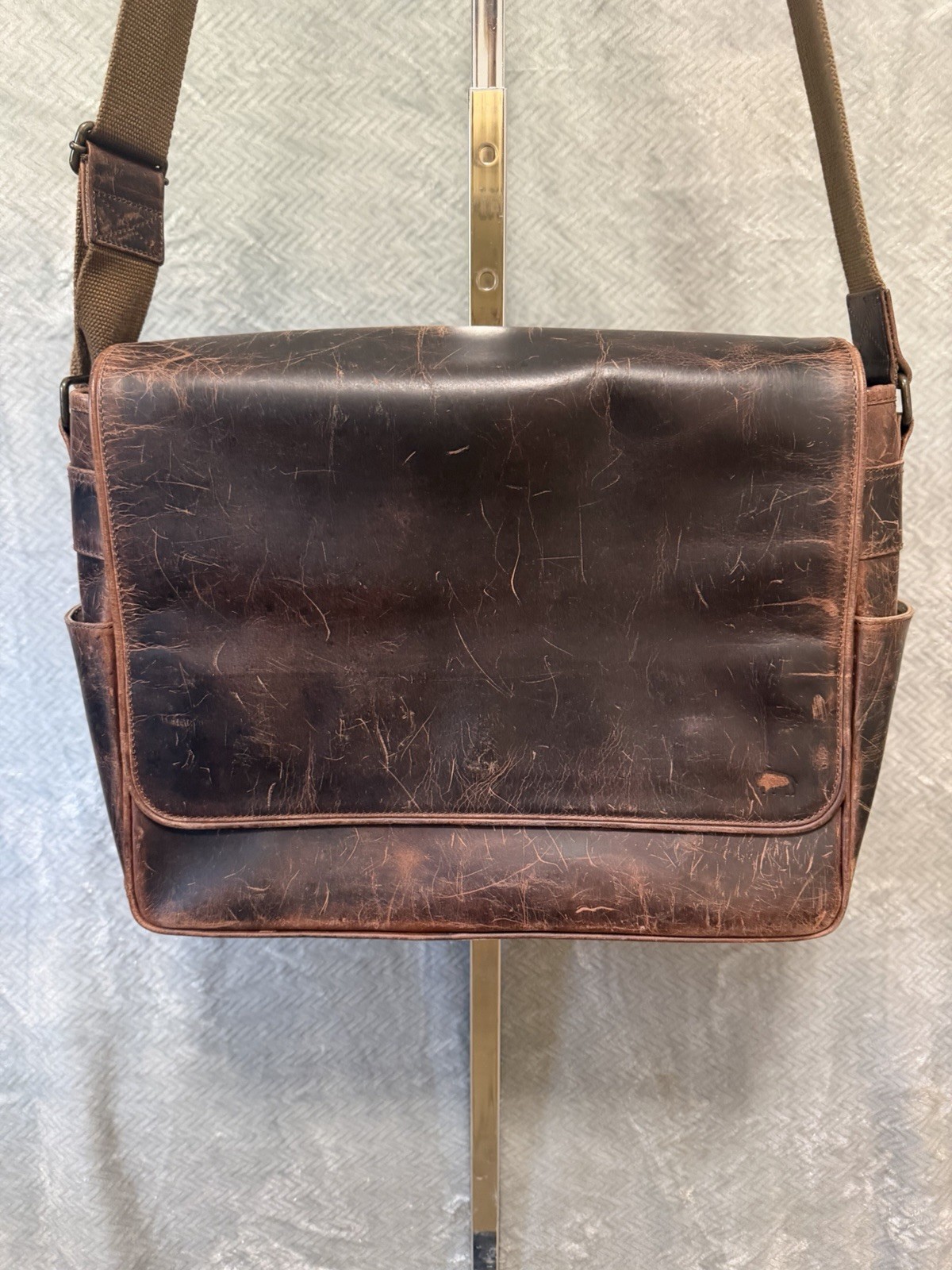 Buffalo Jackson Mahogany Brown Leather Crossbody Briefcase Laptop Messenger Bag