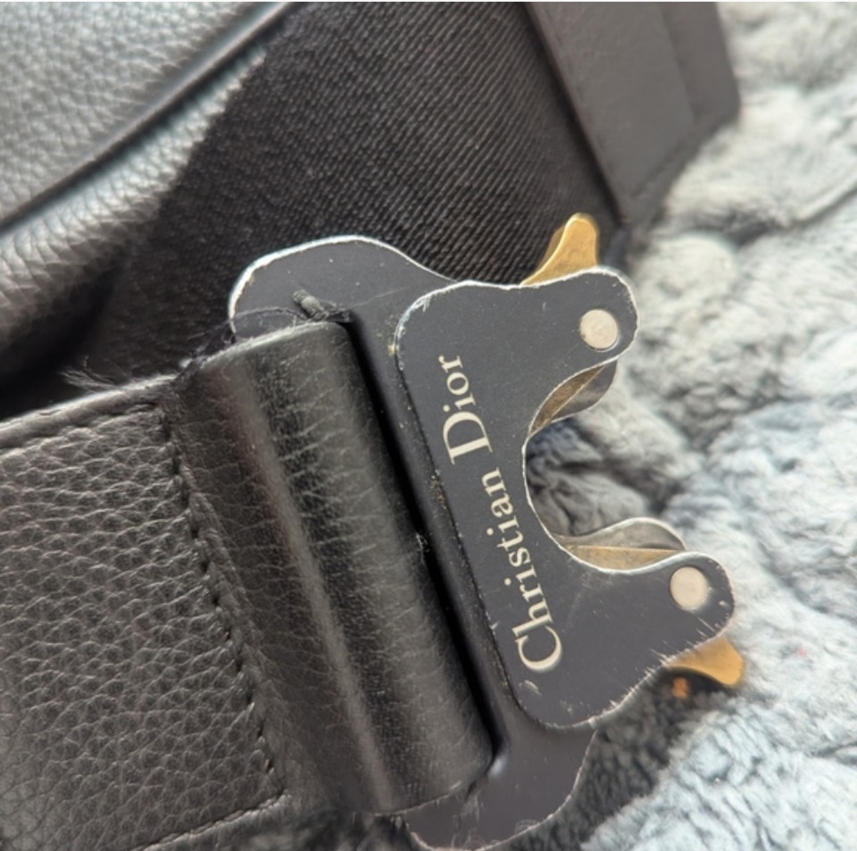 Authentic Christian Dior Men’s Saddle Bag Adjustable Shoulder Strap Magnetic Zip