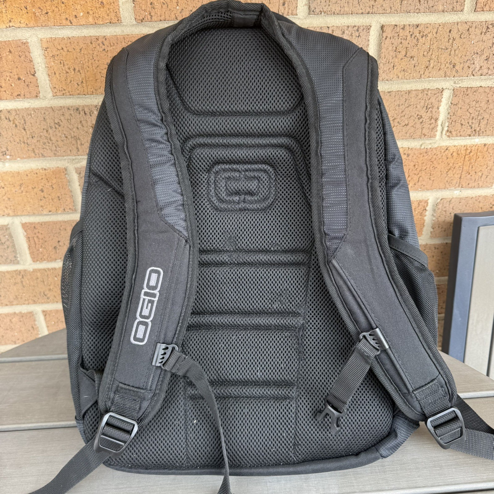 OGIO Squadron Backpack Black Laptop Carparment Travel Bag New with Logo