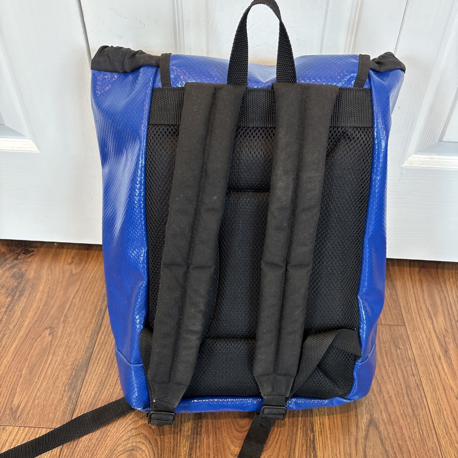 Manhattan Portage Blue Backpack – Blue Drawstring Top