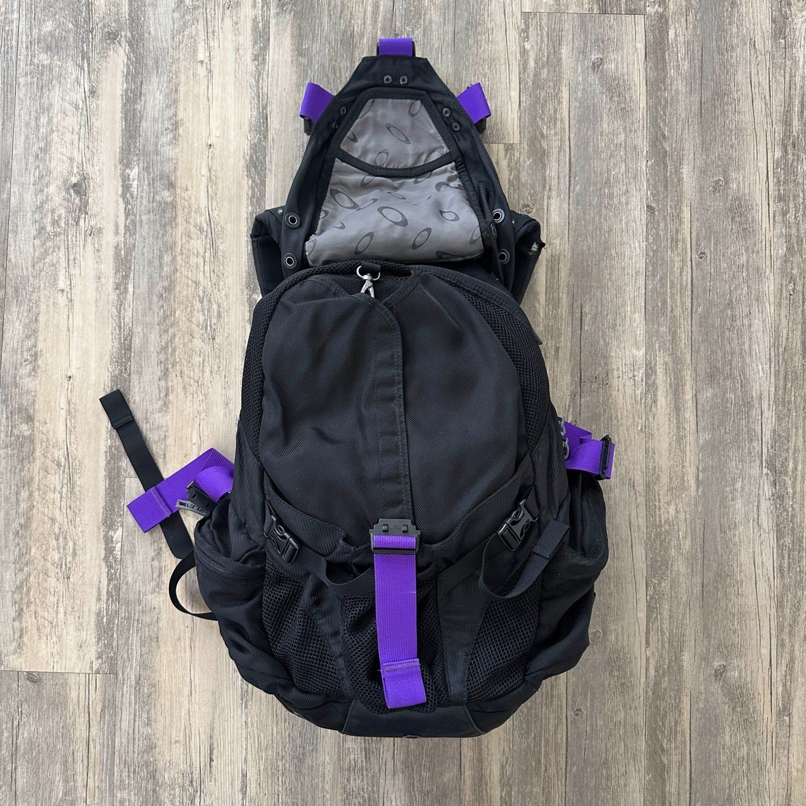 Vintage Y2K Oakley Icon 3.0 Backpack Infinite Hero Ash Purple Black