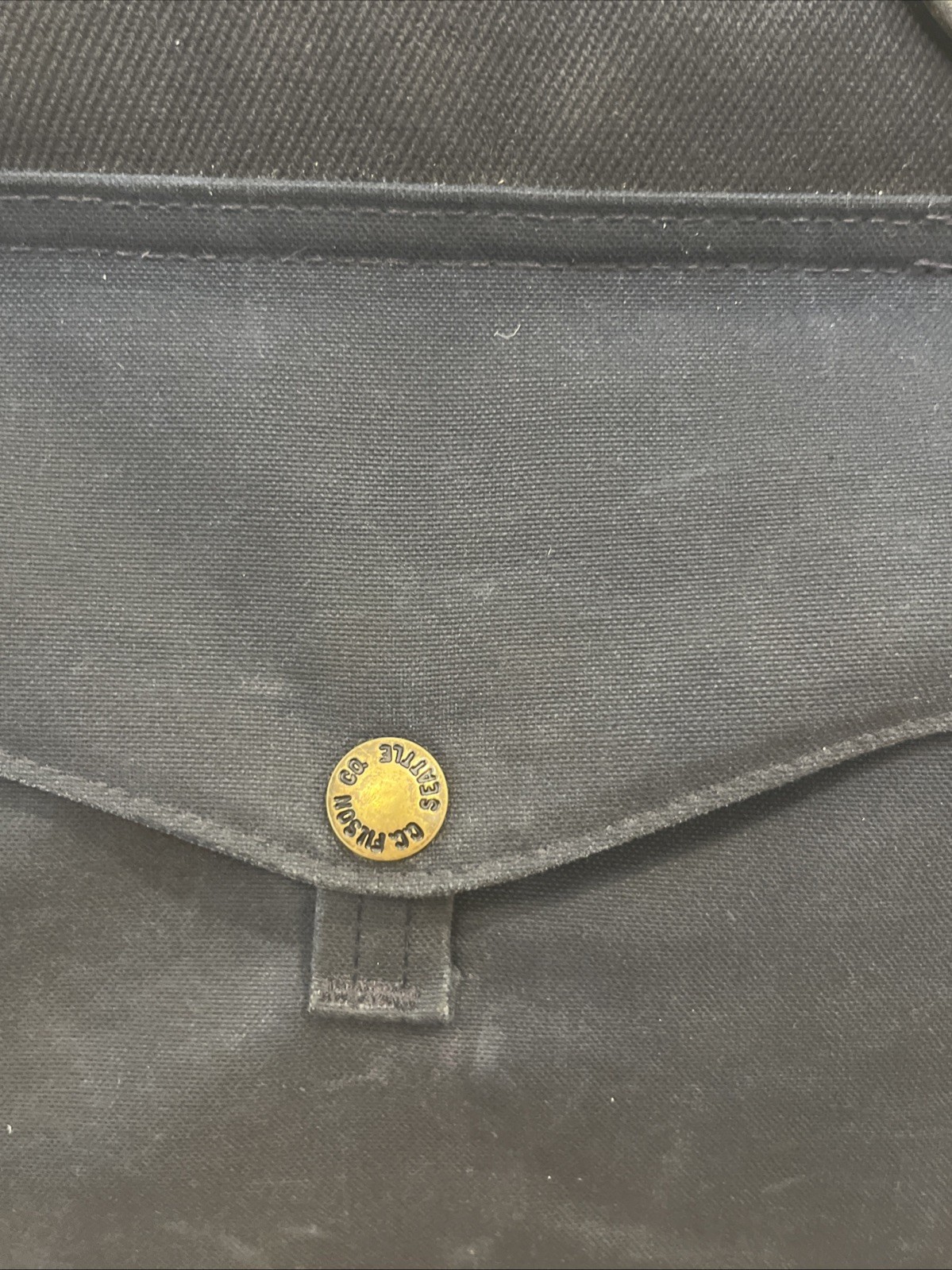 Filson Rugged Twill Tablet Briefcase | Navy | 11070324 | MiUSA | Missing Strap