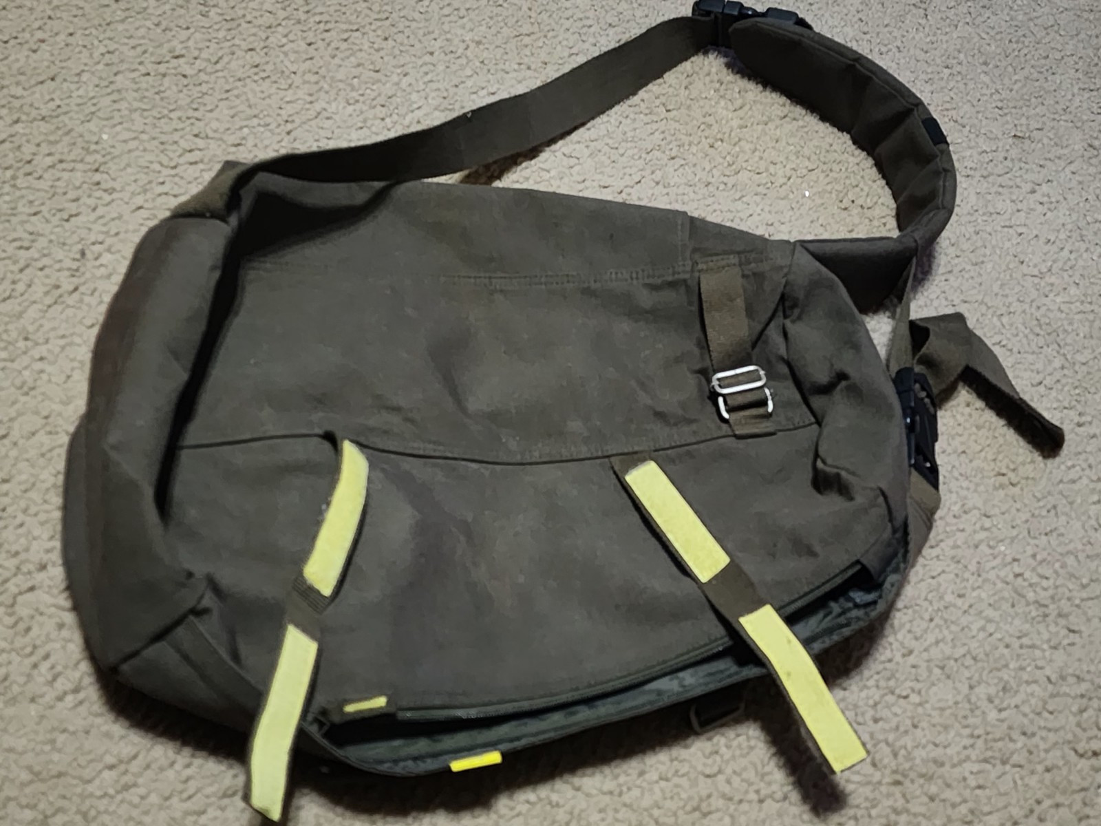 Nike Y2k Hunter Green Celyndrecal Crossbody Bag
