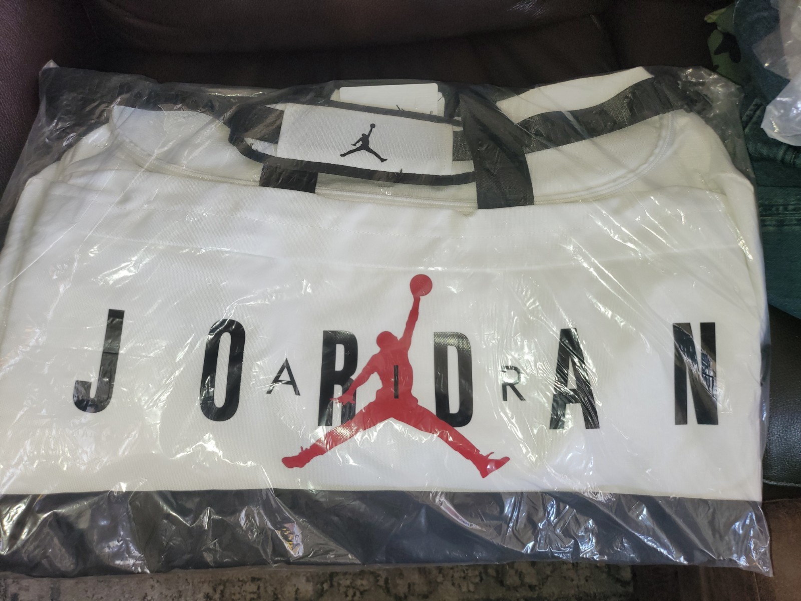 Air Jordan Velocity Duffle Bag 46L White Black Red Sz S (SM0920 001)