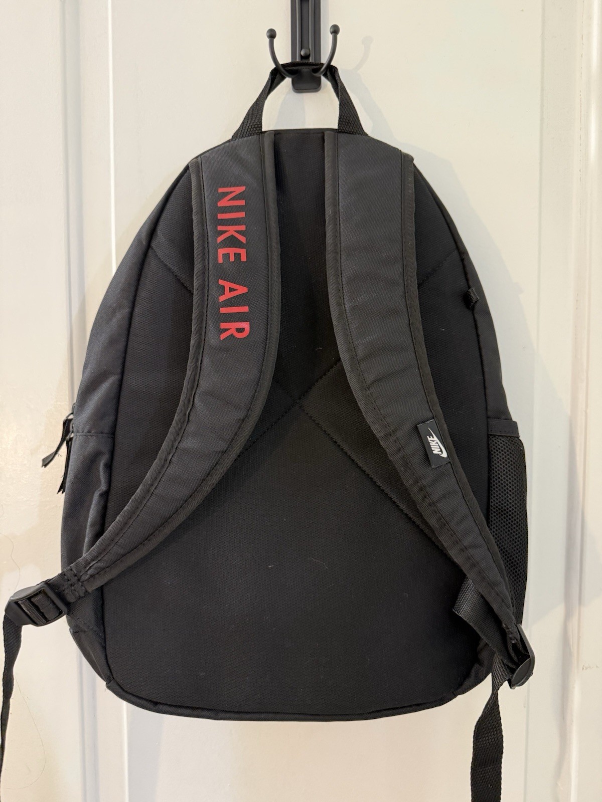 Nike Air Backpack Zip Closure Padded Straps Outer & Bottle Pockets (sg5)