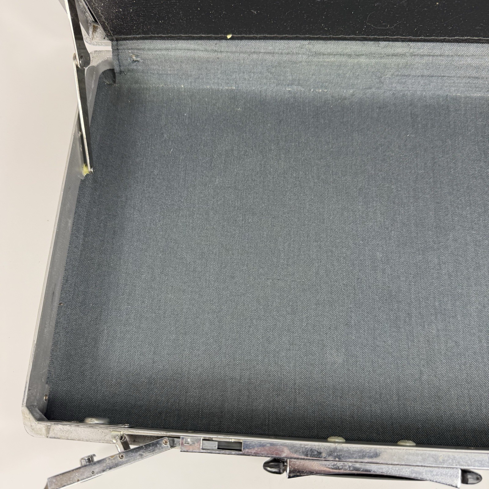 Vintage Samsonite Double Lock Hard Shell Slim Briefcase Black – Army Stickers