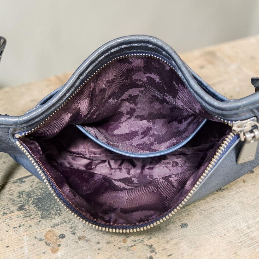 aniary Half Moon One Shoulder Leather Bag Navy Men’s All Leather 30cm Auth