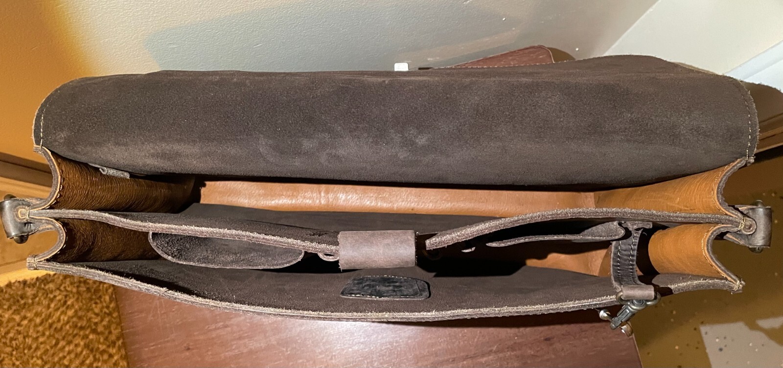 Buffalo Jackson Messenger Dark Briar Bag w/Strap, Portfolio, Notepad holder