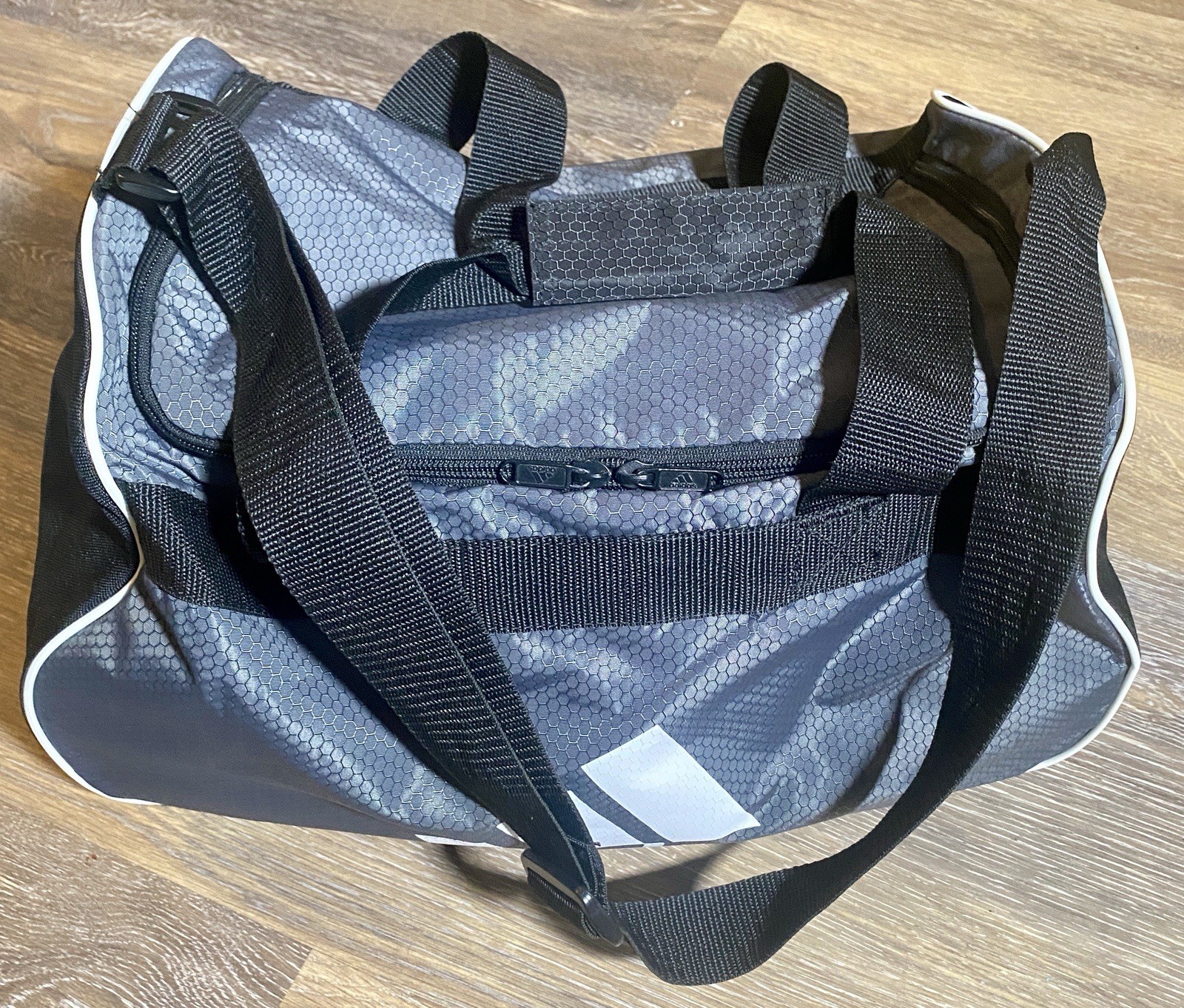 Adidas Diablo II Solid Small 18” Gym Bag Locker Wonder Silver Grey Hex Pattern