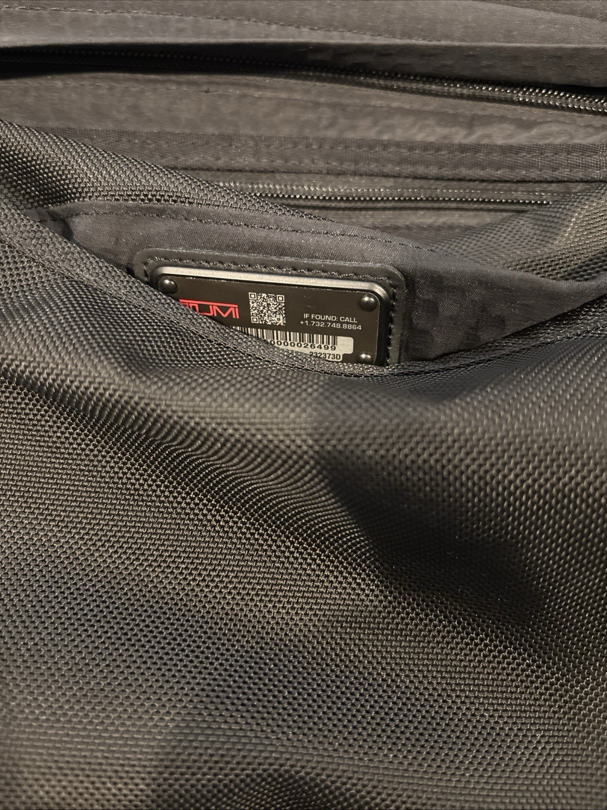 Tumi Alpha Bravo Fallon Messenger Bag Black Nylon Leather Trim Shoulder Strap