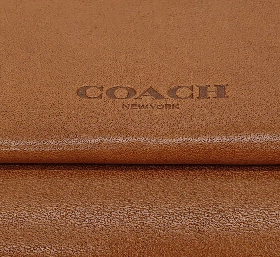 COACH Cluch Bag Tablet Case 64822 Brown Leather Round Zip Made in Vietnam