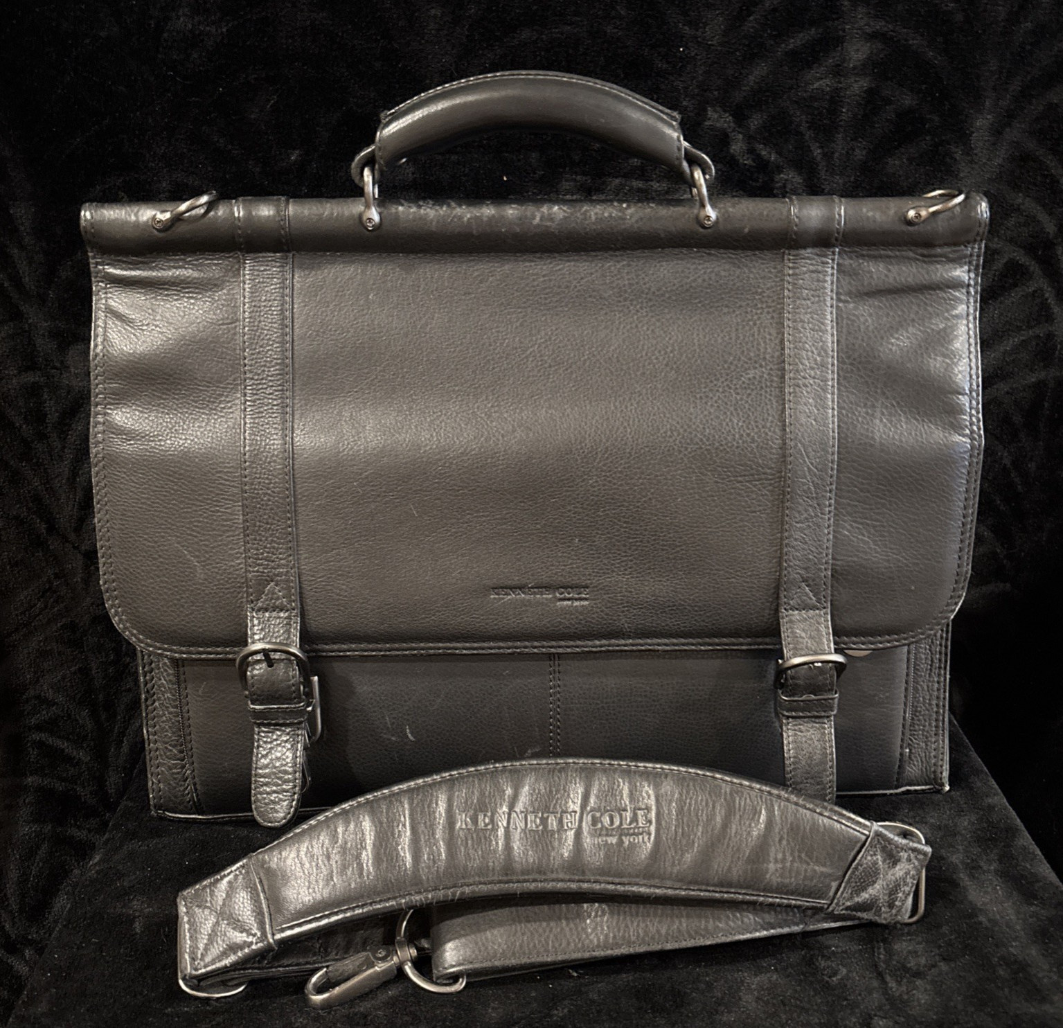 Early Kenneth Cole Reaction Leather Dual Compartment Flapover 15″ Laptop Bag