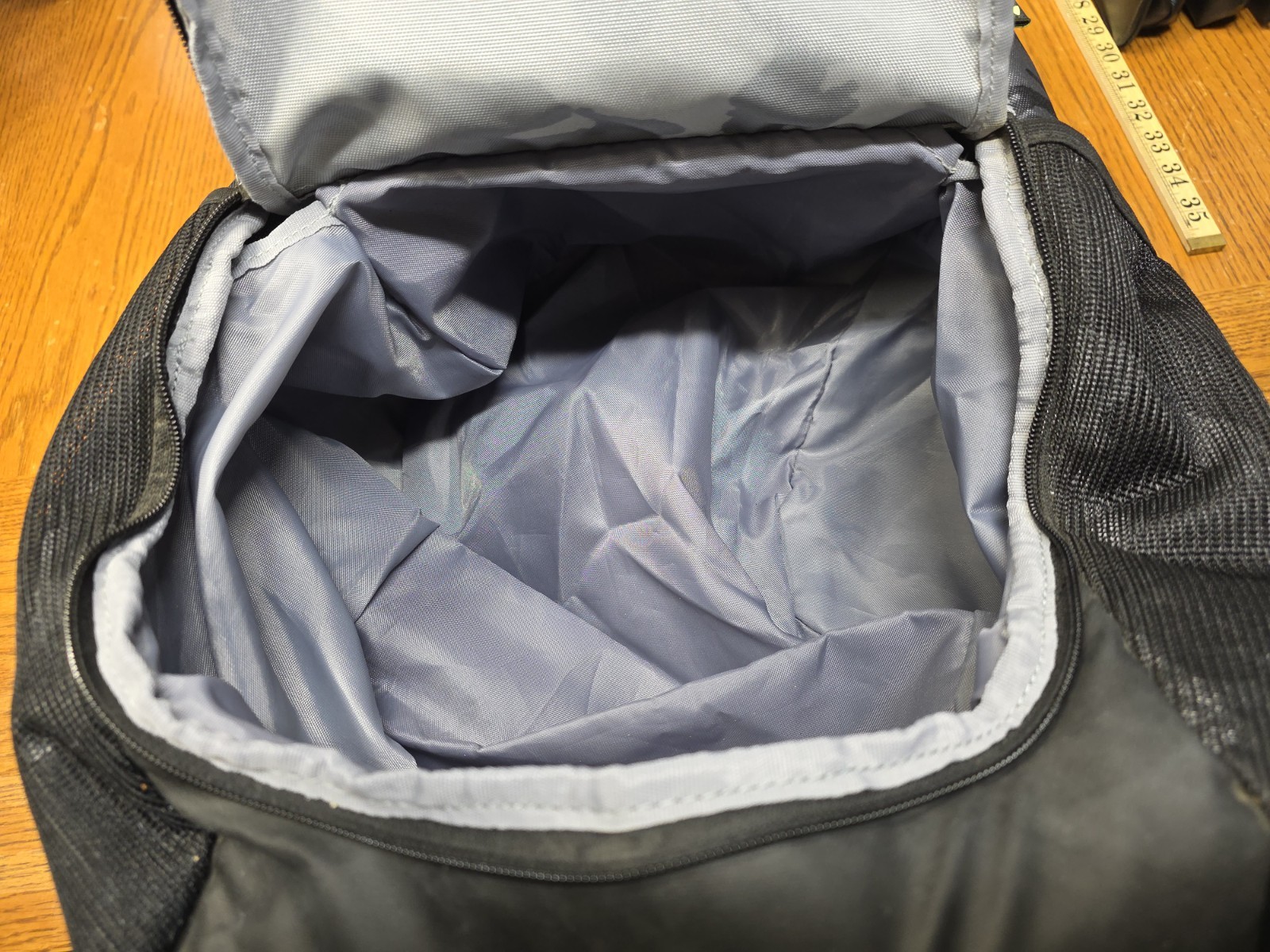 Under Armour Utility Personal Equipment Backpack 1369318 Gray Black HS-A1-1