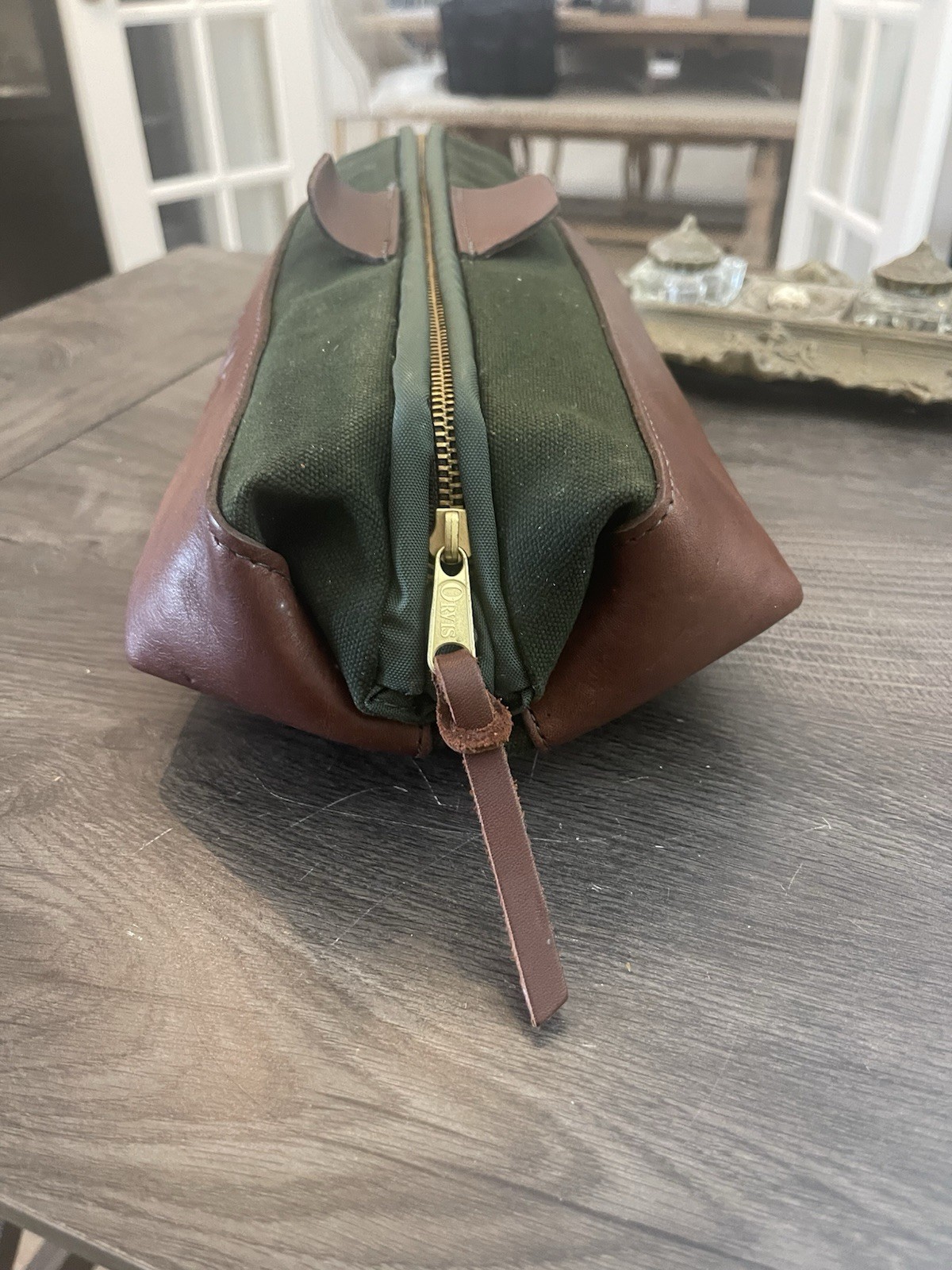 Orvis Battenkill Green Canvas Brown Leather Hinged Toiletry Bag