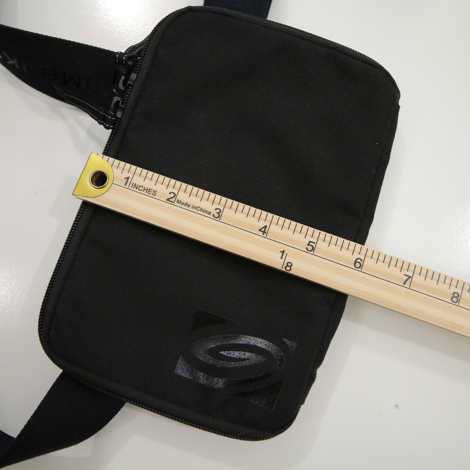 Timbuk2 Slingshot Crossbody Black 8.5 x 6 x 1 in