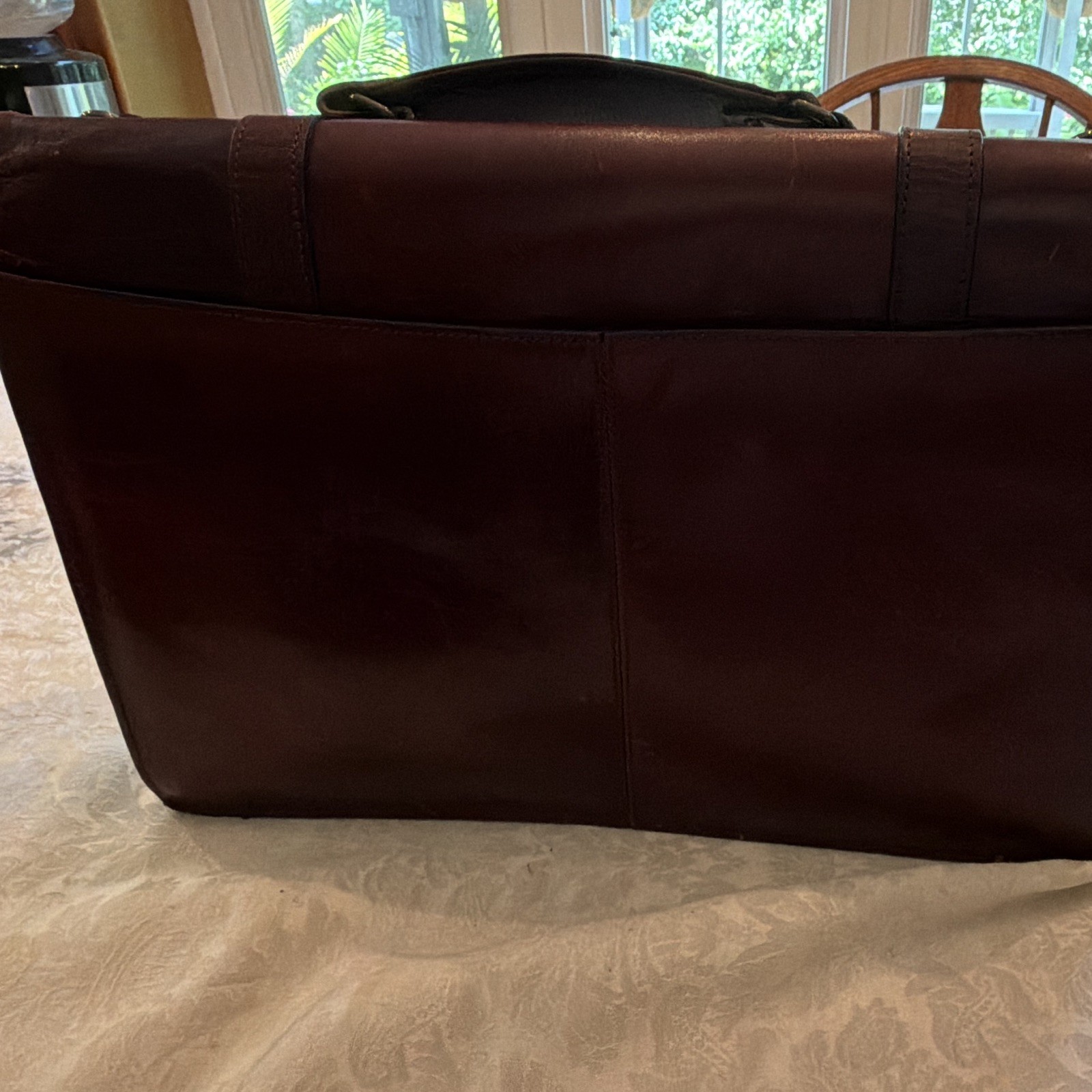 Men’s Brown Briefcase/Document Case Top Handle Buckle Latch Inner/Outer Pockets