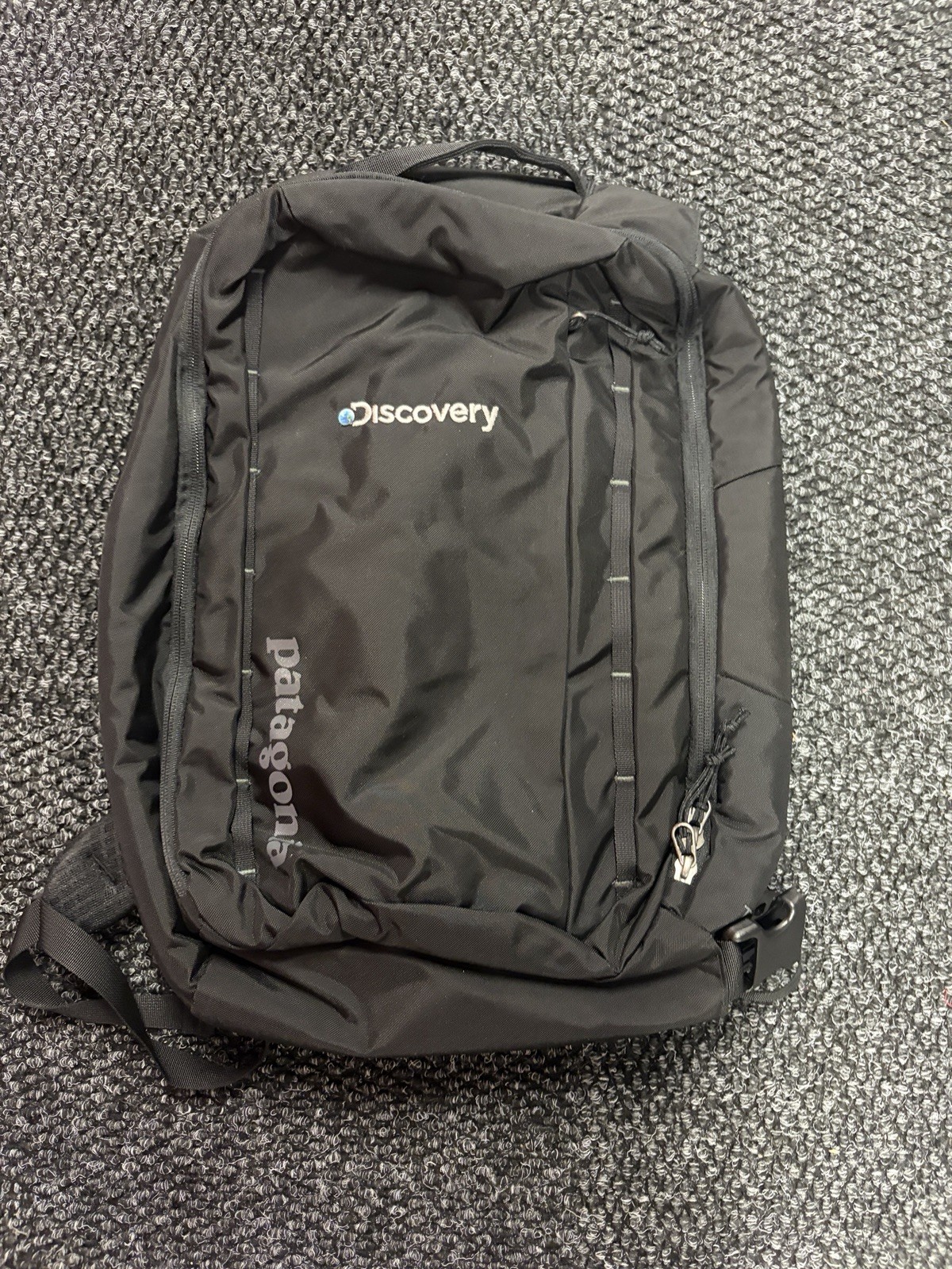 Discovery Patagonia Tres Pack 25L Backpack Black Convertible Laptop Bag