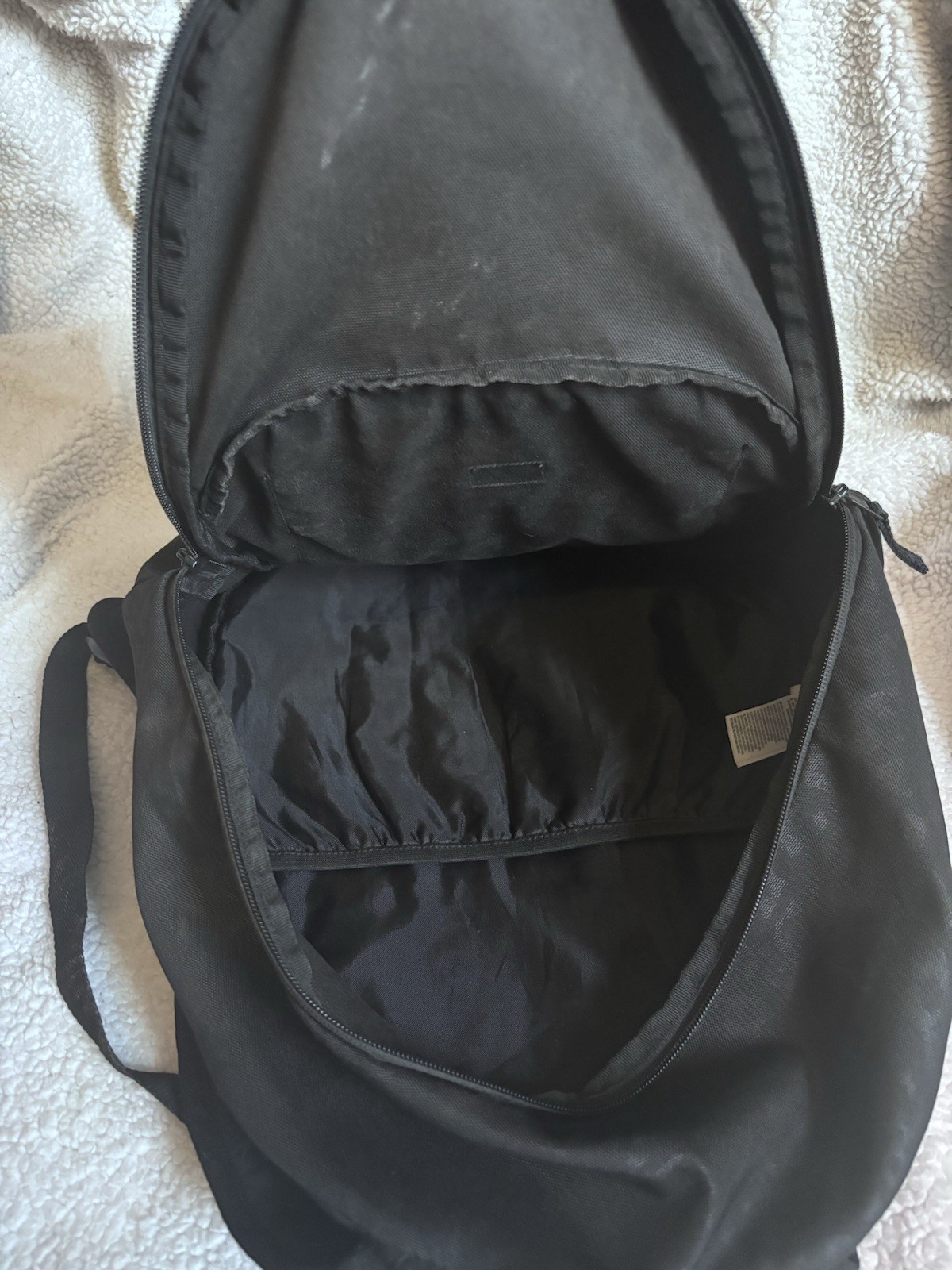 VANS – Preowned Full Size Black Leopard Print Bookbag