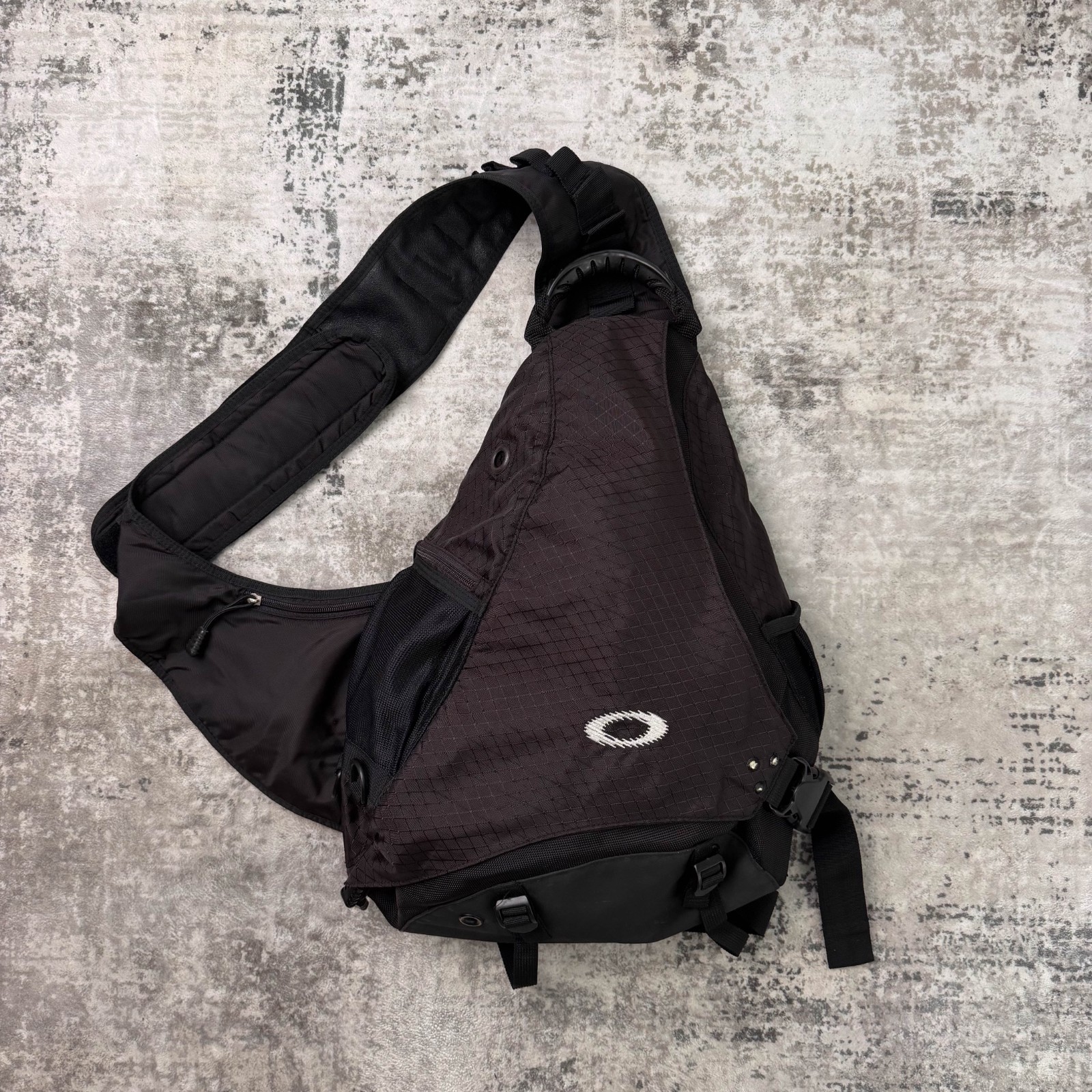 Vintage Oakley Software Sandbag Sling Pack