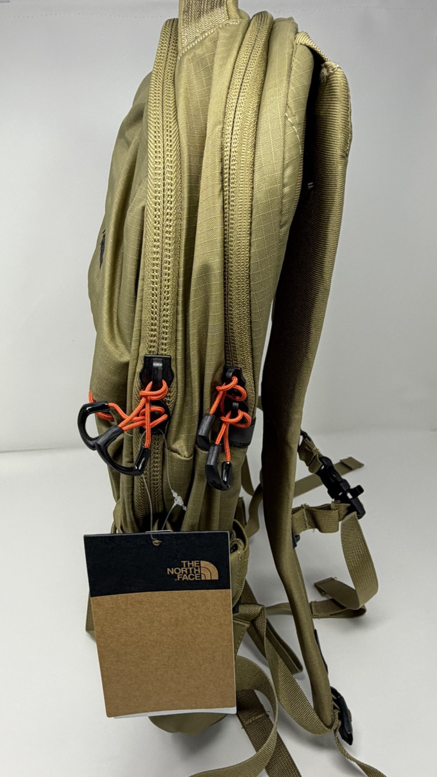 The North Face Borealis Backpack Cedar/Lava Red NF0A52SEMTY – NEW + FAST SHIP