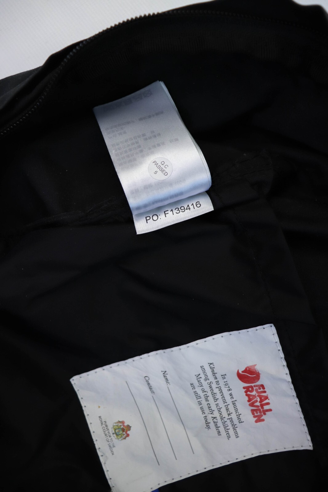 Fjallraven Kanken 16L 38x27x13 CM Black Waxed Backpack
