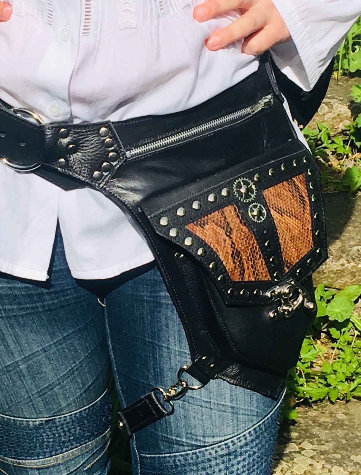Leather & Python Steampunk Leg Bag Utility Pouch Belt holster Cycling Biker Cogs