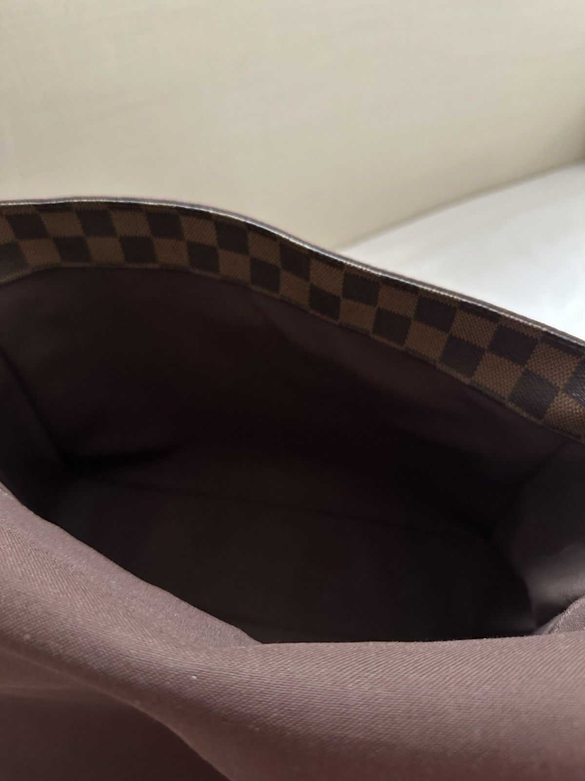 Louis Vuitton Damier Ebene Bastille Messenger bag – Excellent Condition