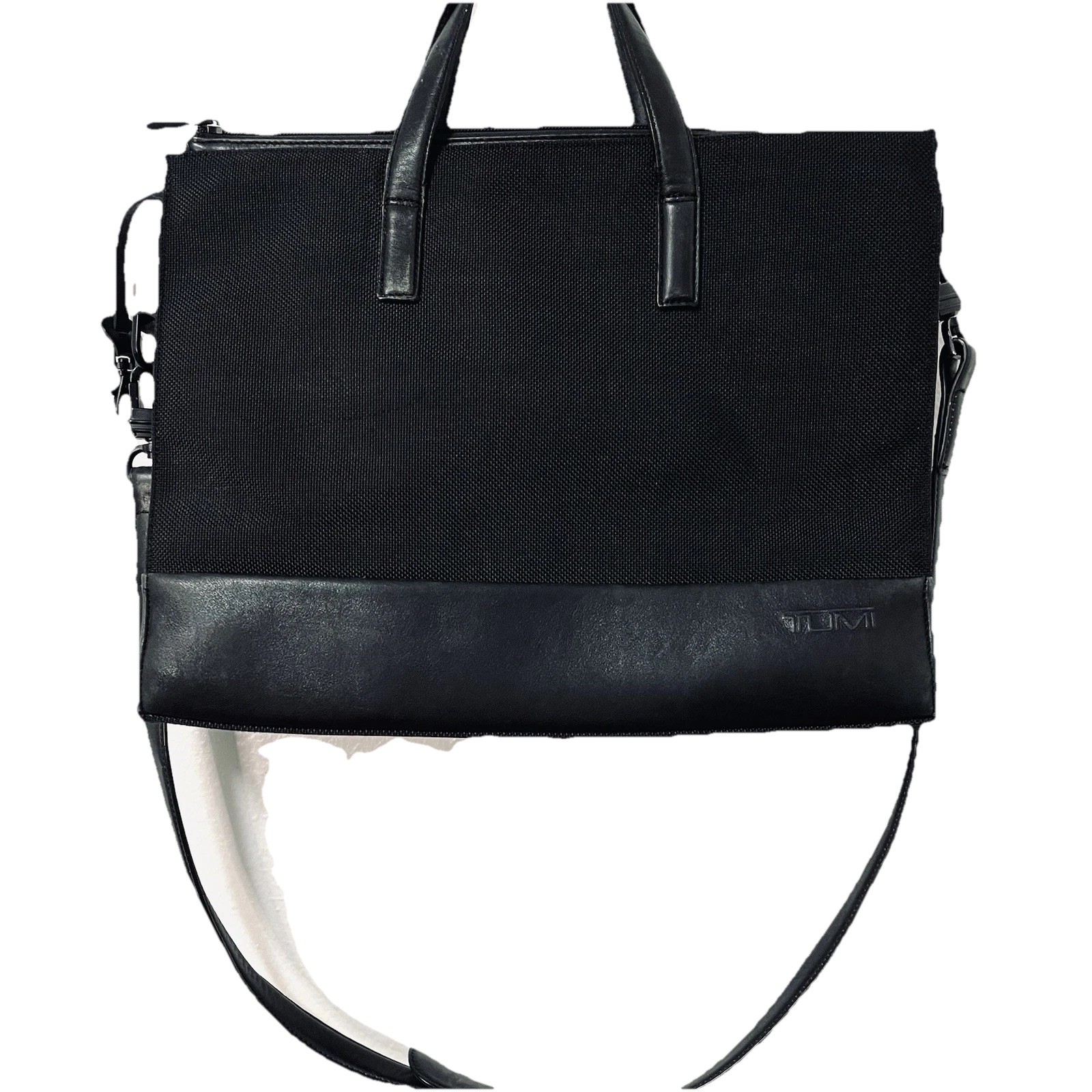 Tumi Black Nylon & Leather 14 x 11 x 4 Briefcase Messenger 2 Outside Zip Pockets