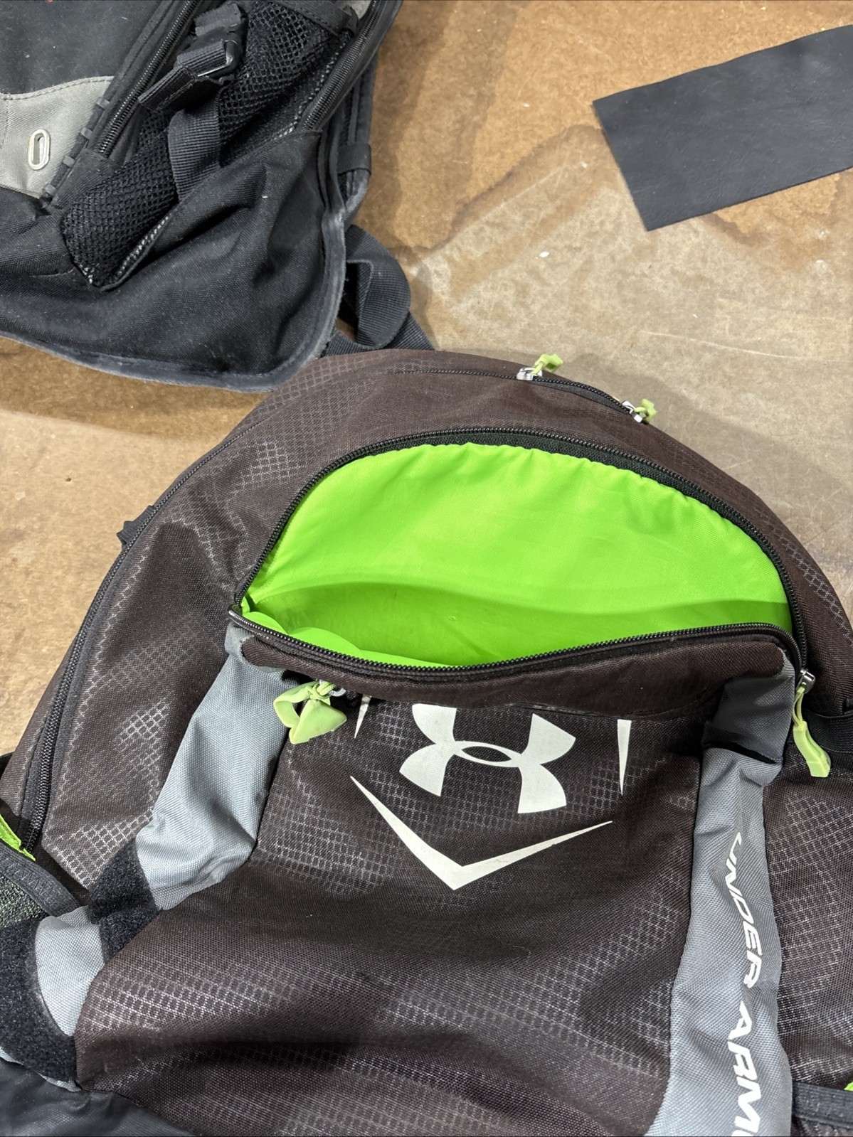 Under Armour UA Hustle 5.0 Backpack Black / Silver School Sports Bag 29L
