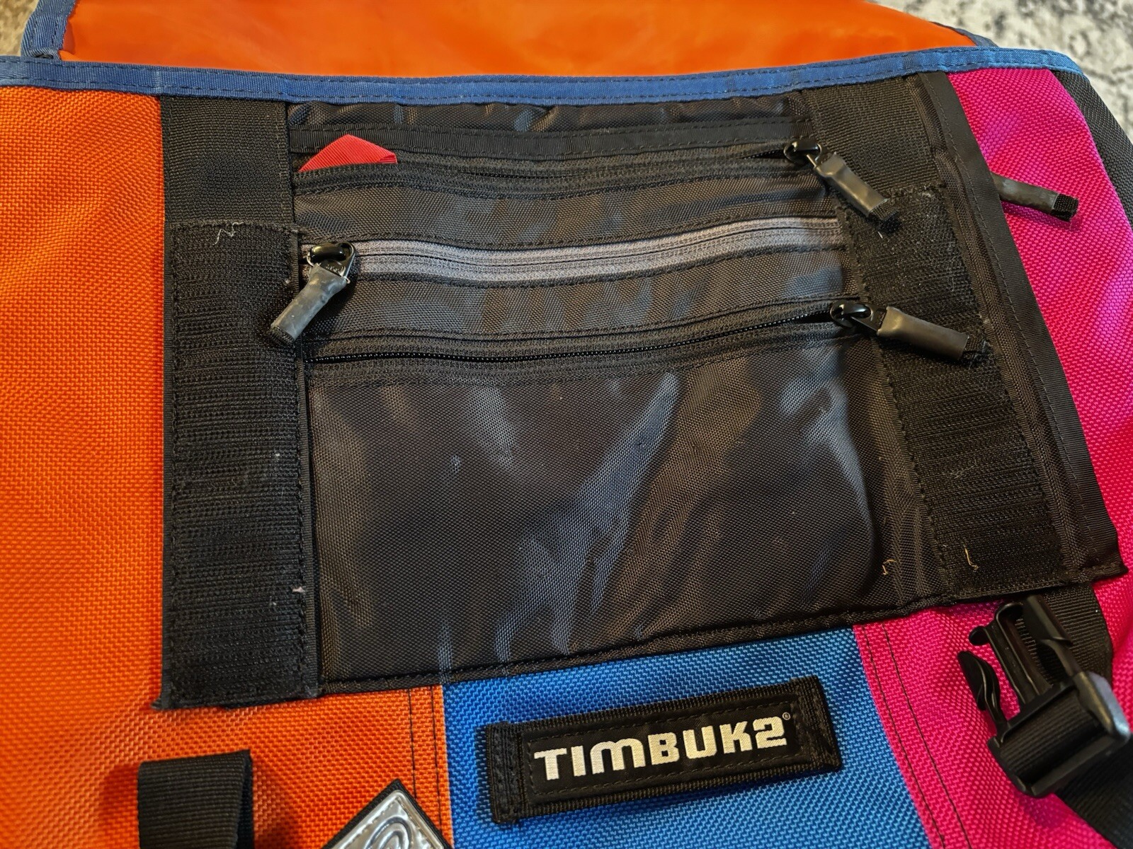 Timbuk2 Custom Multicolor Messenger Bag Hand Made in San Fran Ballistic Nylon