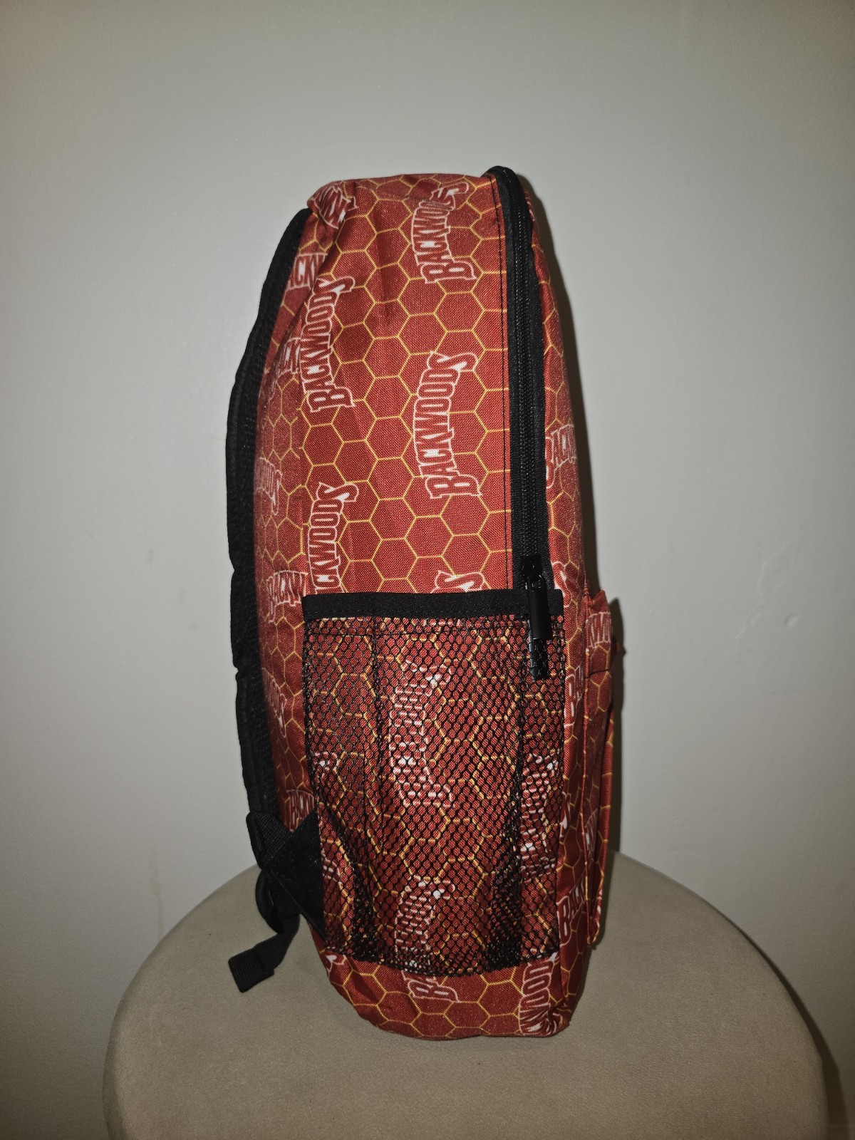 Backwoods Backpack Red Honeycomb Pattern Mesh Side Pockets New In Plastic