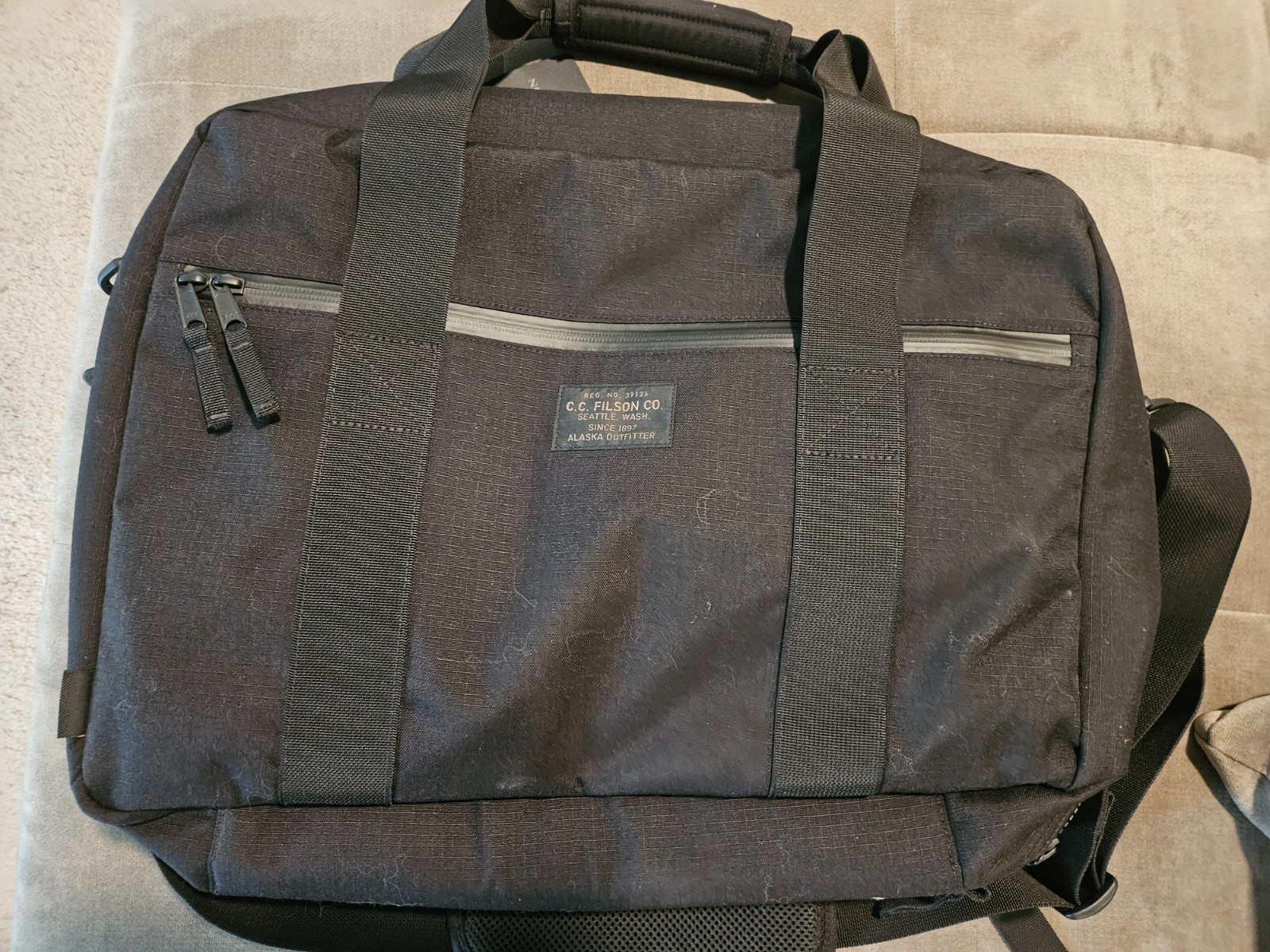 Filson Pullman Bag – Ripstop Nylon – Backpack Straps – Black – 36 Liter