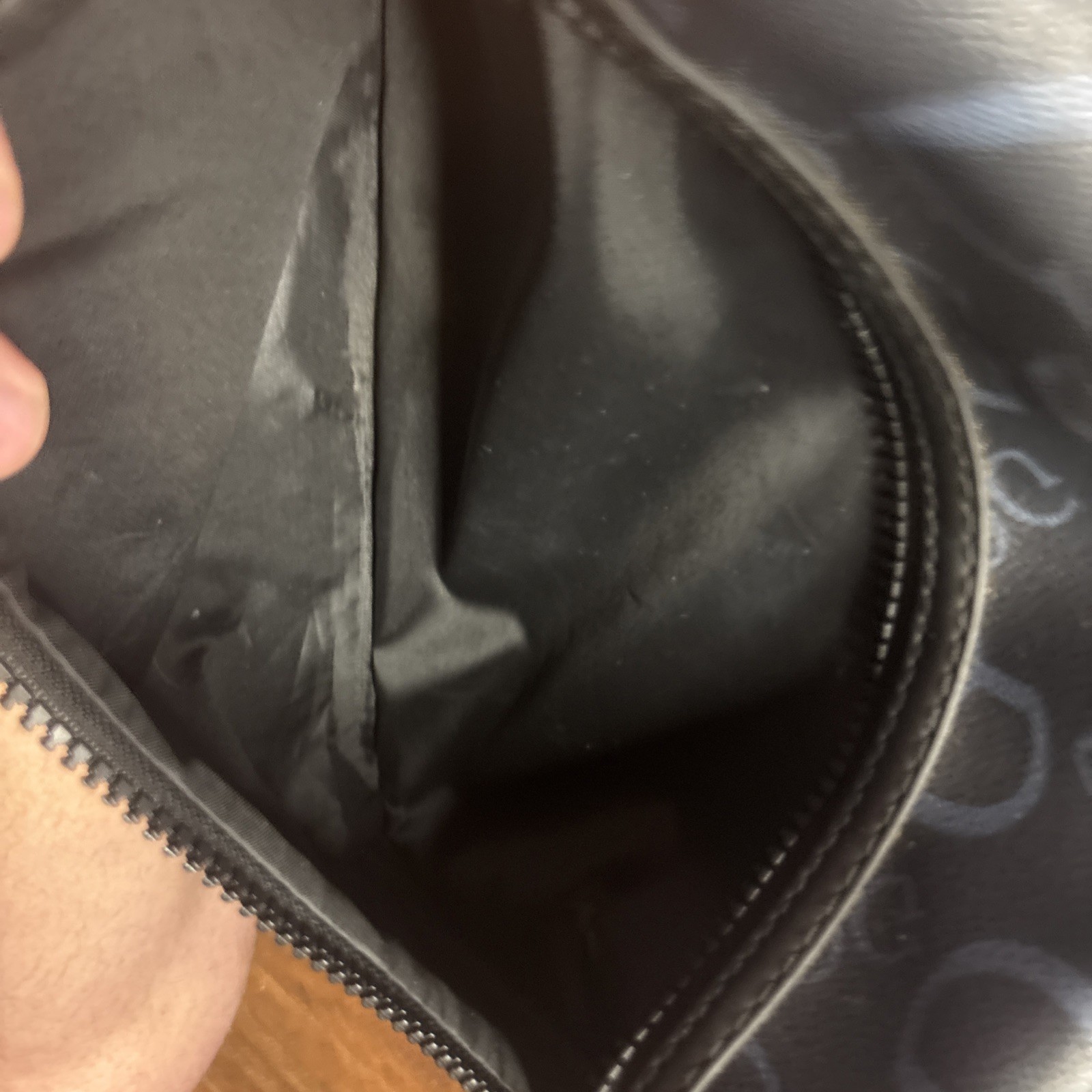 NEW GUESS BLACK CROSSBODY BACKPACK SMALL LOGO INSIGNIA PATTERN