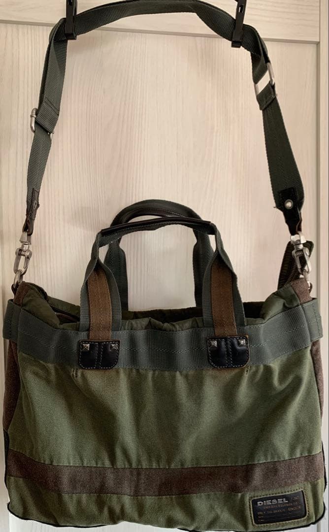 Diesel Men 2Way Bag Khaki Brown Luxury Modern Stylish Italian Fashion 41x12x29cm