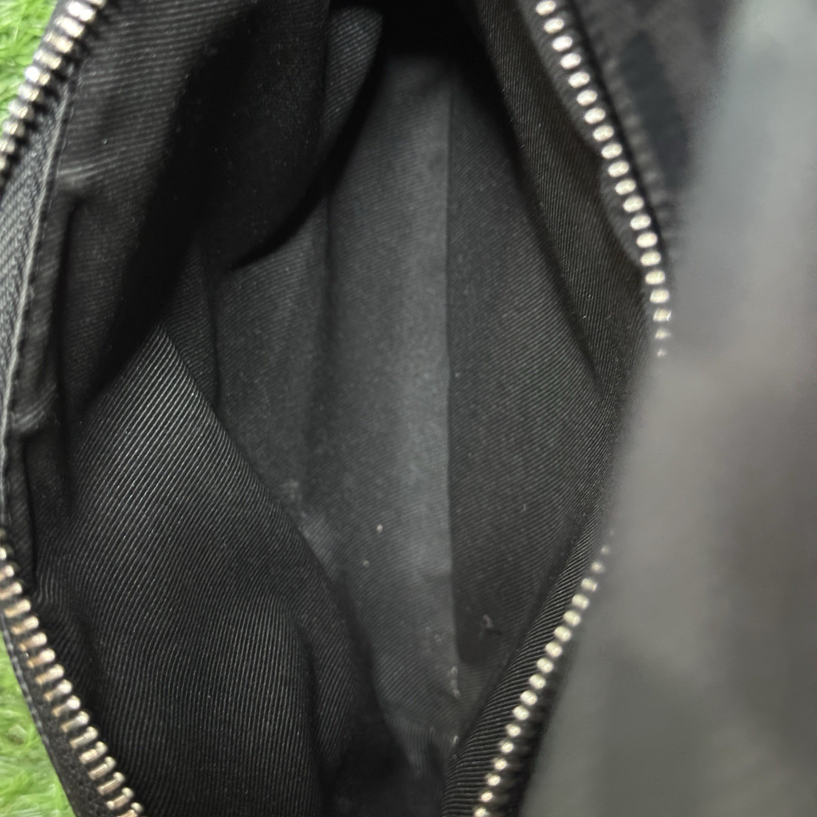 Authentic LOUIS VUITTON body bag Damier Graphite Avenue Sling Bag