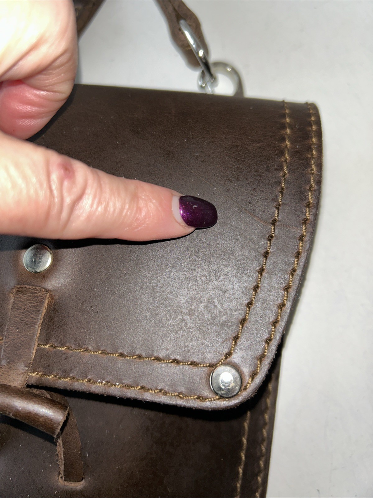 Saddleback Leather Pouch w Strap Chestnut Brown NWOT 8.75”Lx6.75”Wx1.5”D