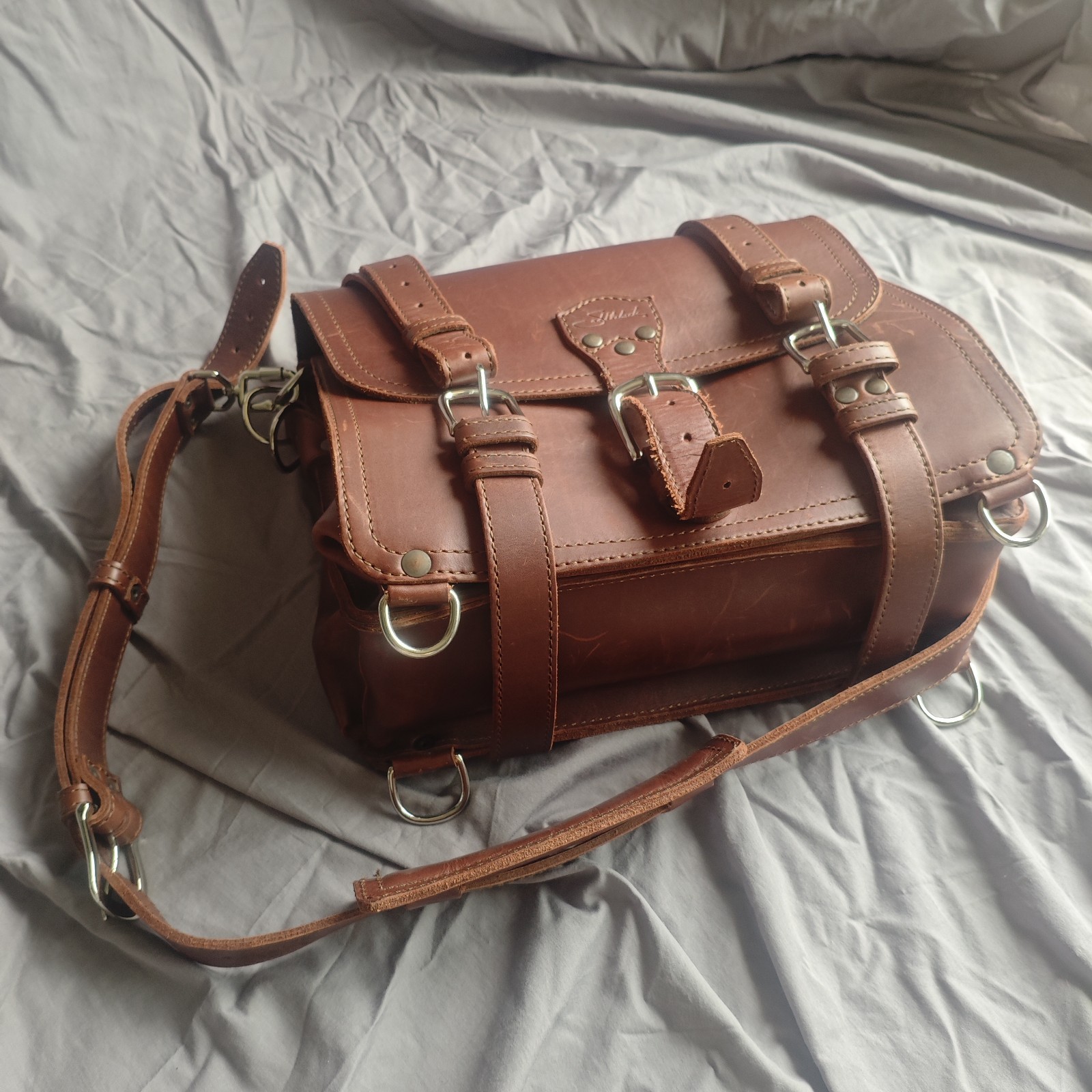 Saddleback Leather 14″ MEDIUM CLASSIC BRIEFCASE Suede | Pigskin Lined 2-Rivet