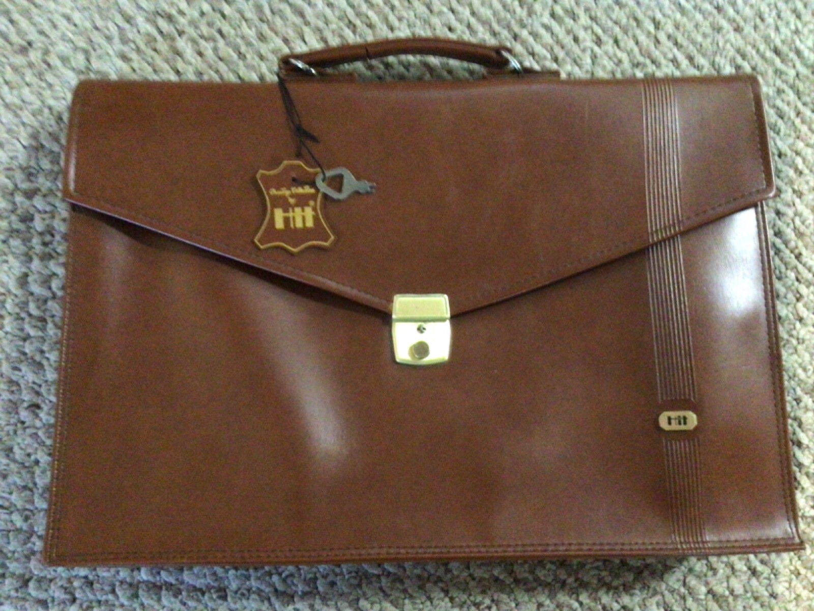 Vintage HIT Prestige Collection Lockable Leather Attache Bag 16″ W x 11″ Tall