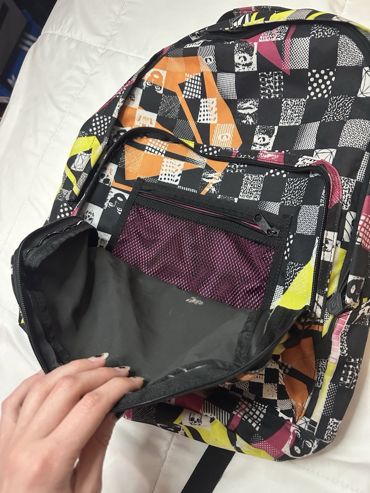 VTG 00s Volcom Backpack Y2K Checker Scene AOP Large Pink Black White Skull Logo