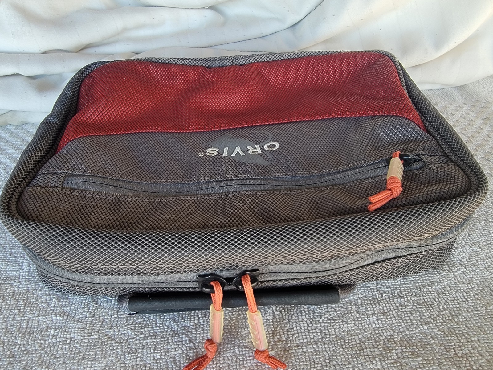 ORVIS Canvas Hanging Toiletry Accessory Travel Zipper Bag Pouch Burgundy/Grey